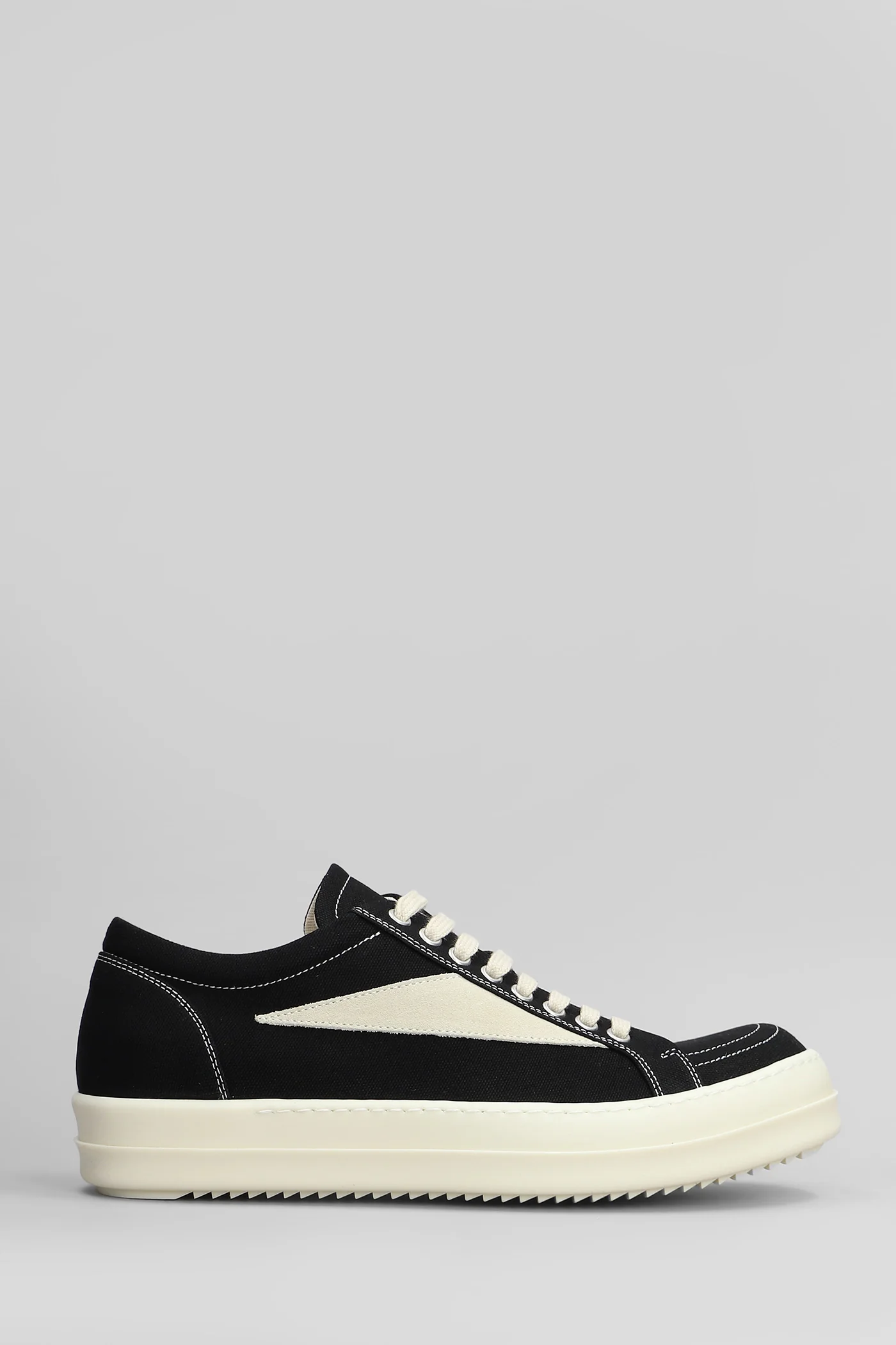 Vintage sneaks Sneakers in black cotton