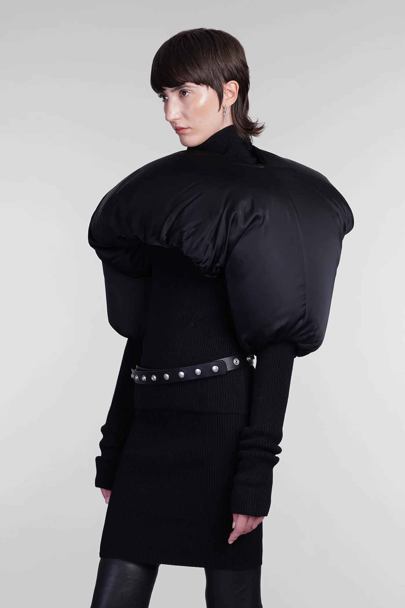 Duvetina shroud Shrug in black acetate - Image 4