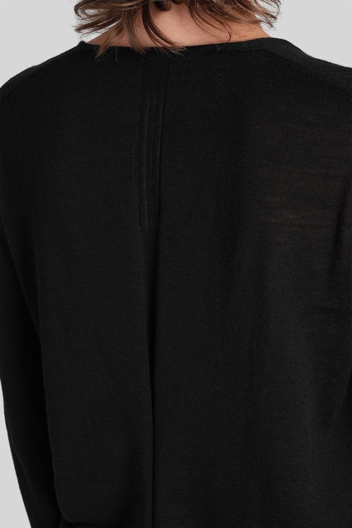 Extreme v neck pull Knitwear in black wool - Image 5