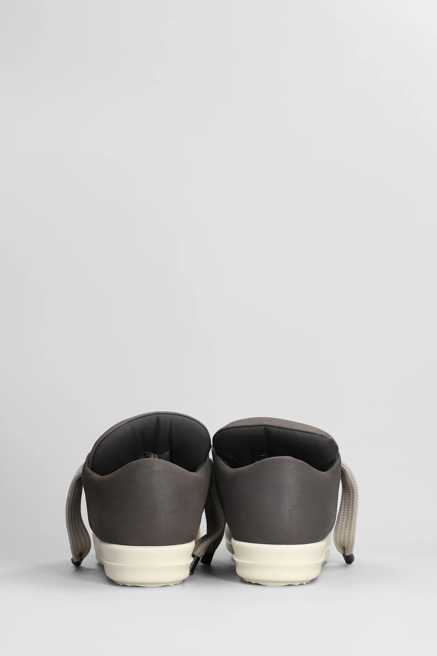 Jumbo lace padded Sneakers in grey leather - Image 4