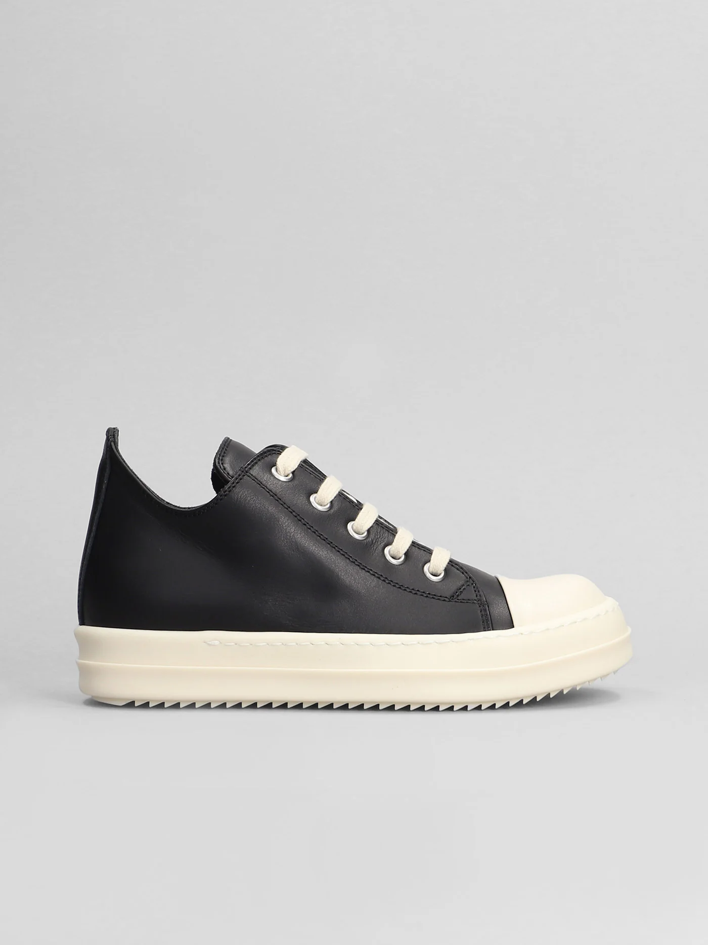 Low sneaks Sneakers in black leather