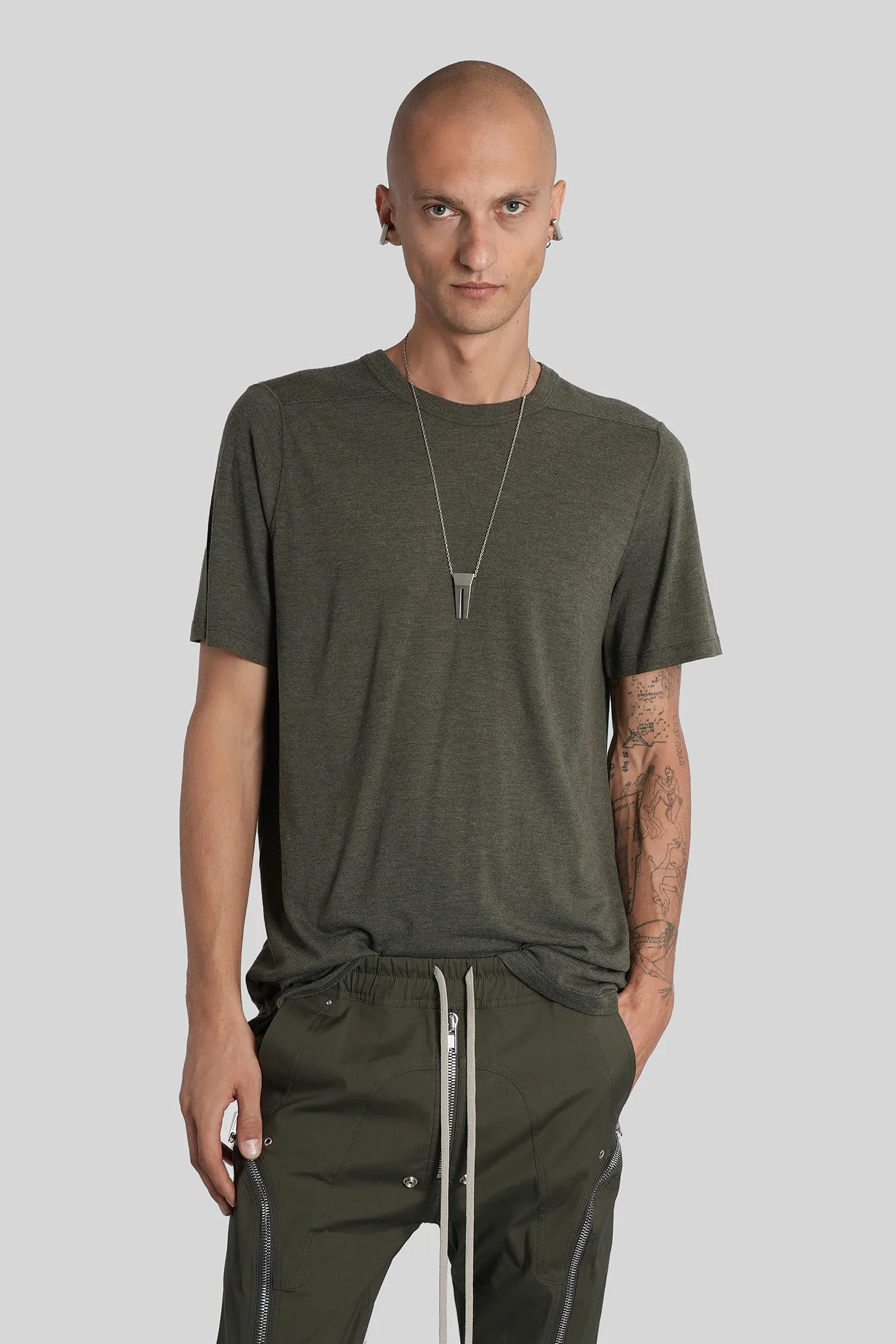 Level t T-Shirt in green viscose