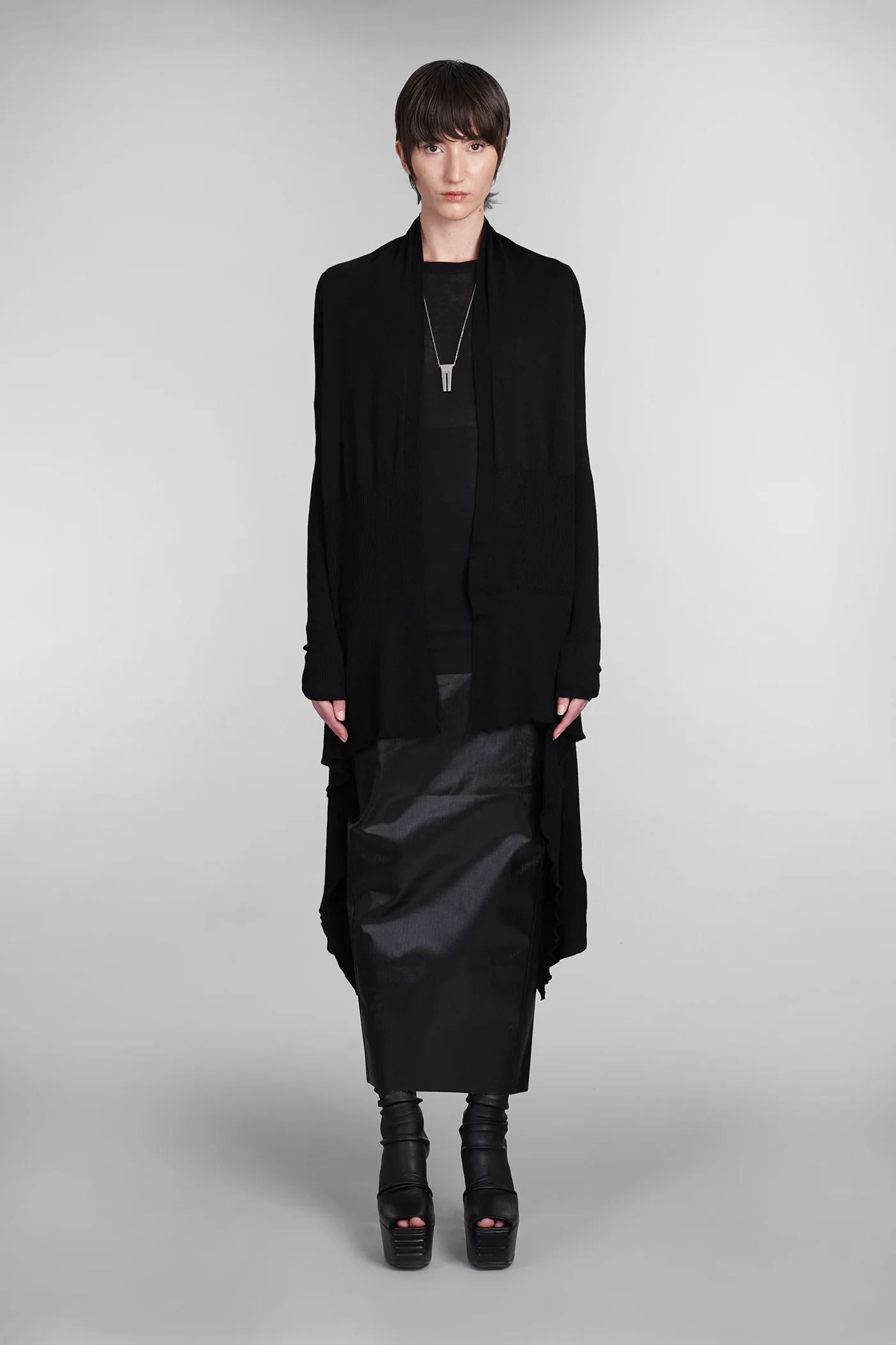 Long wrap Cardigan in black wool