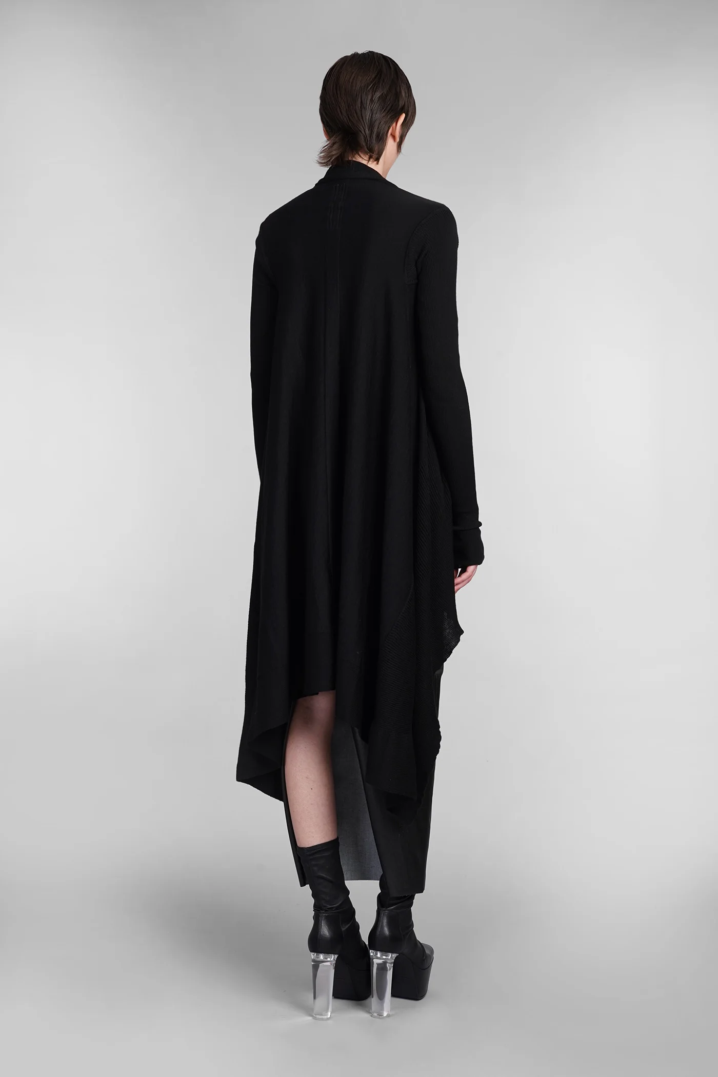 Long wrap Cardigan in black wool - Image 3