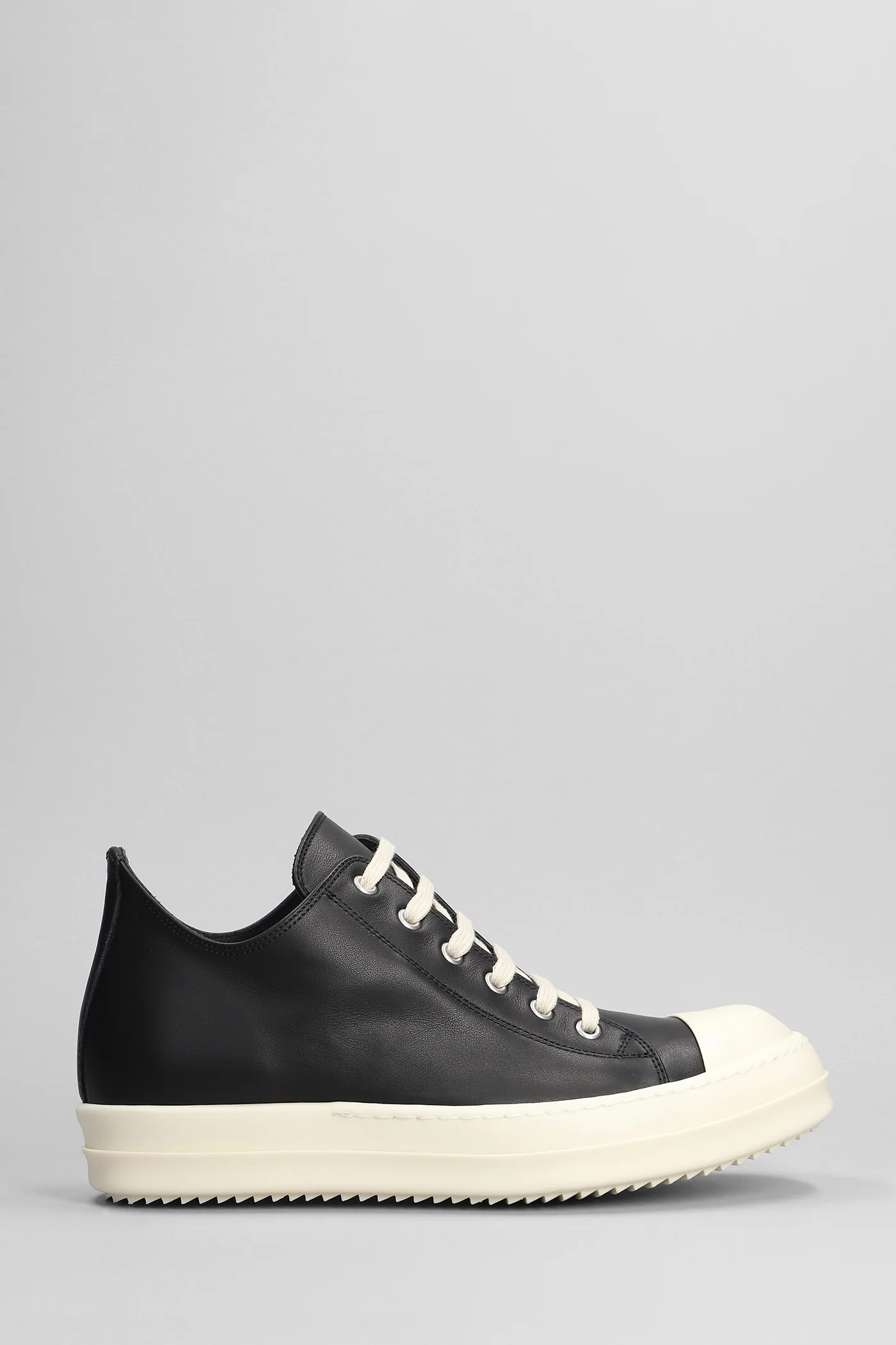 Low sneaks Sneakers in black leather
