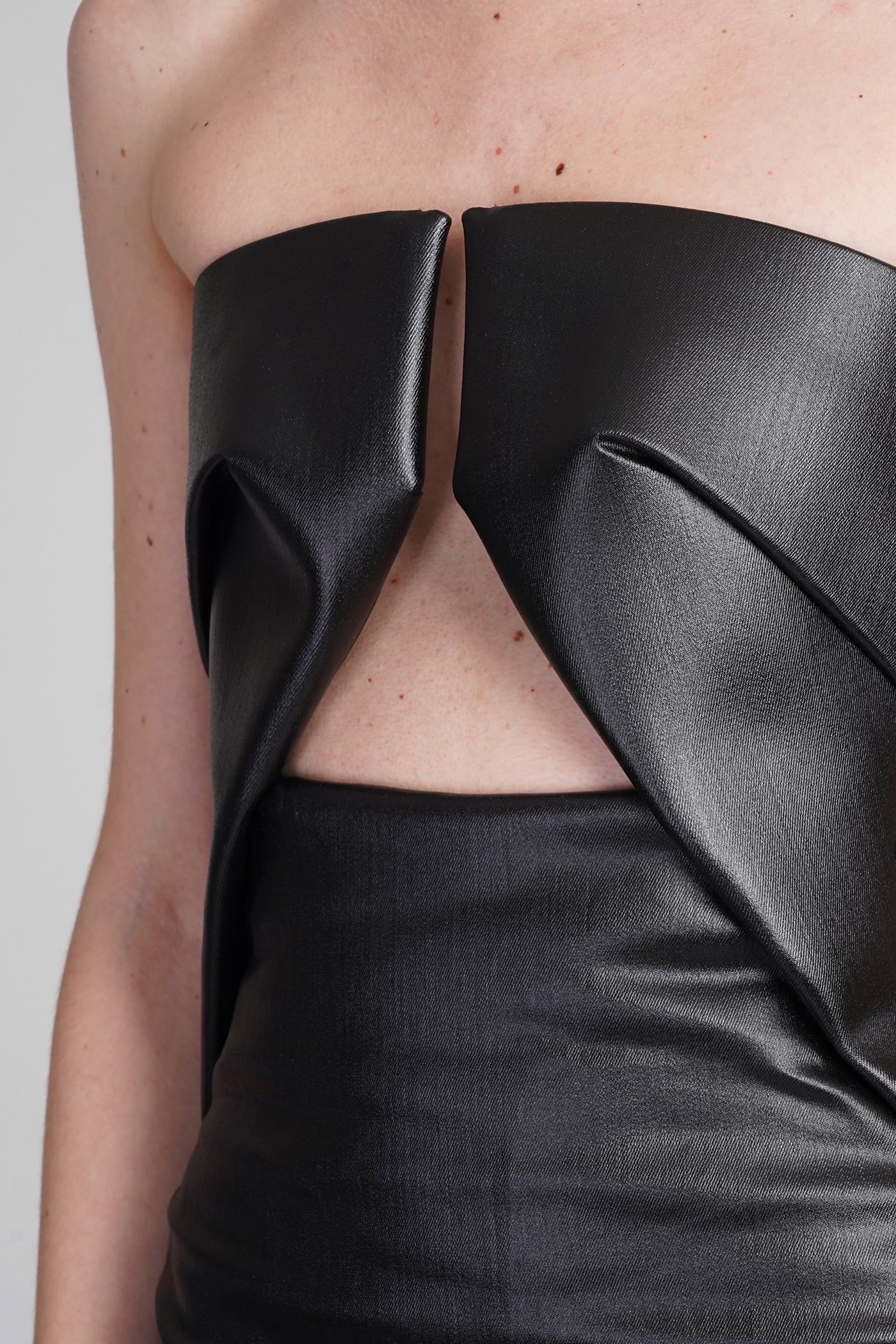 Prong gown Dress woman in black cotton - Image 5