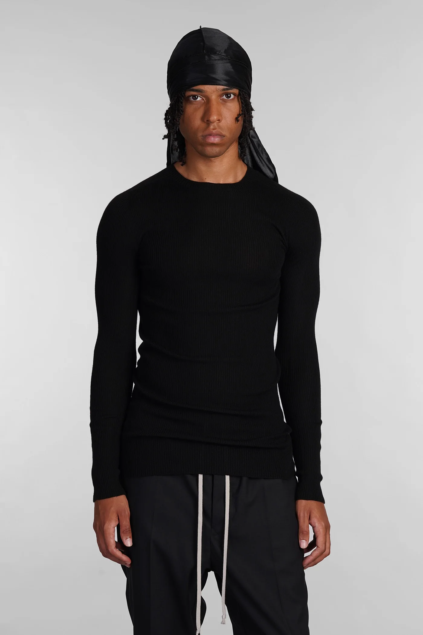 Ribbed round neck Knitwear in black wool
