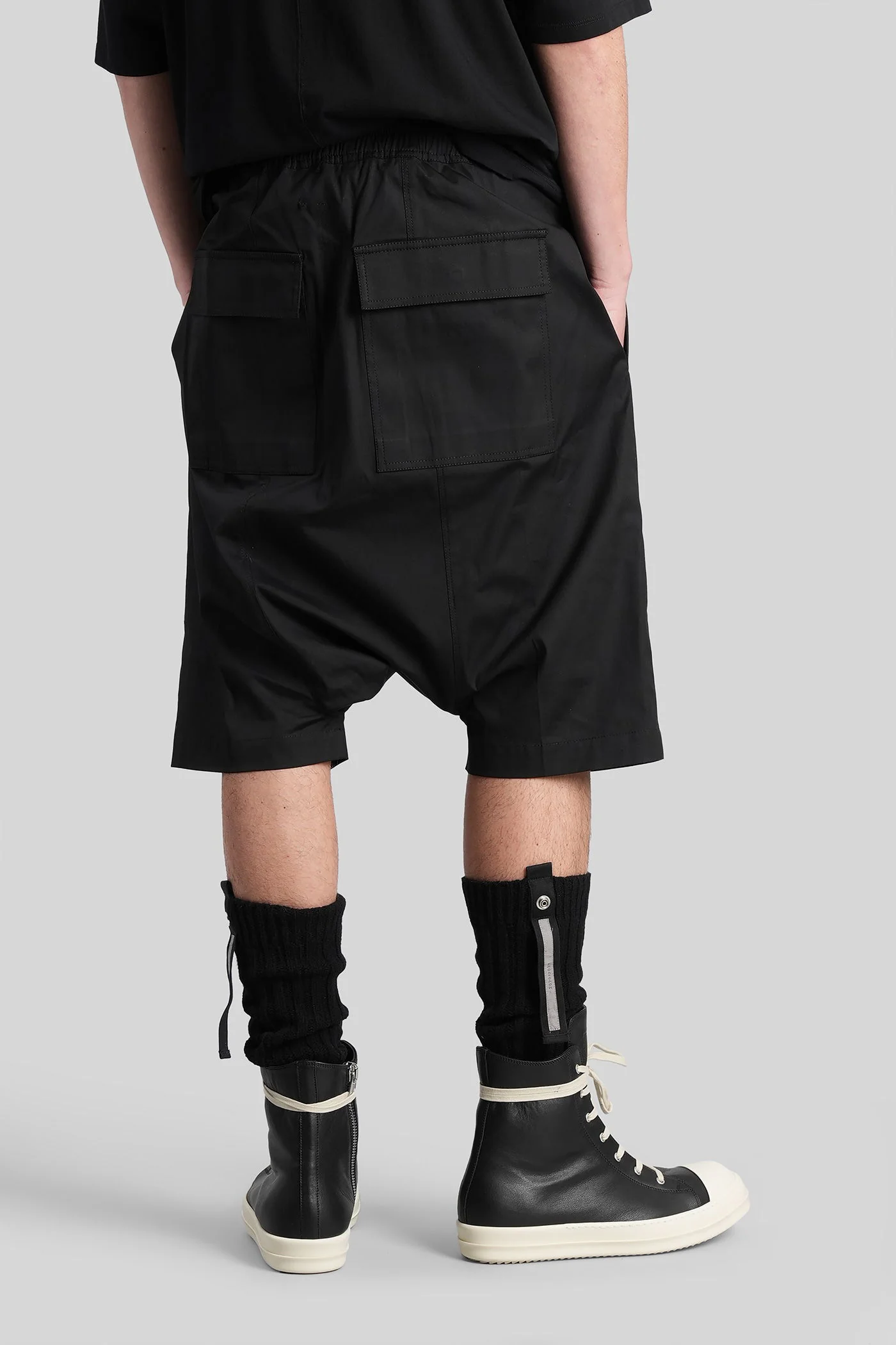 Rick s pods Shorts in black cotton - Image 3
