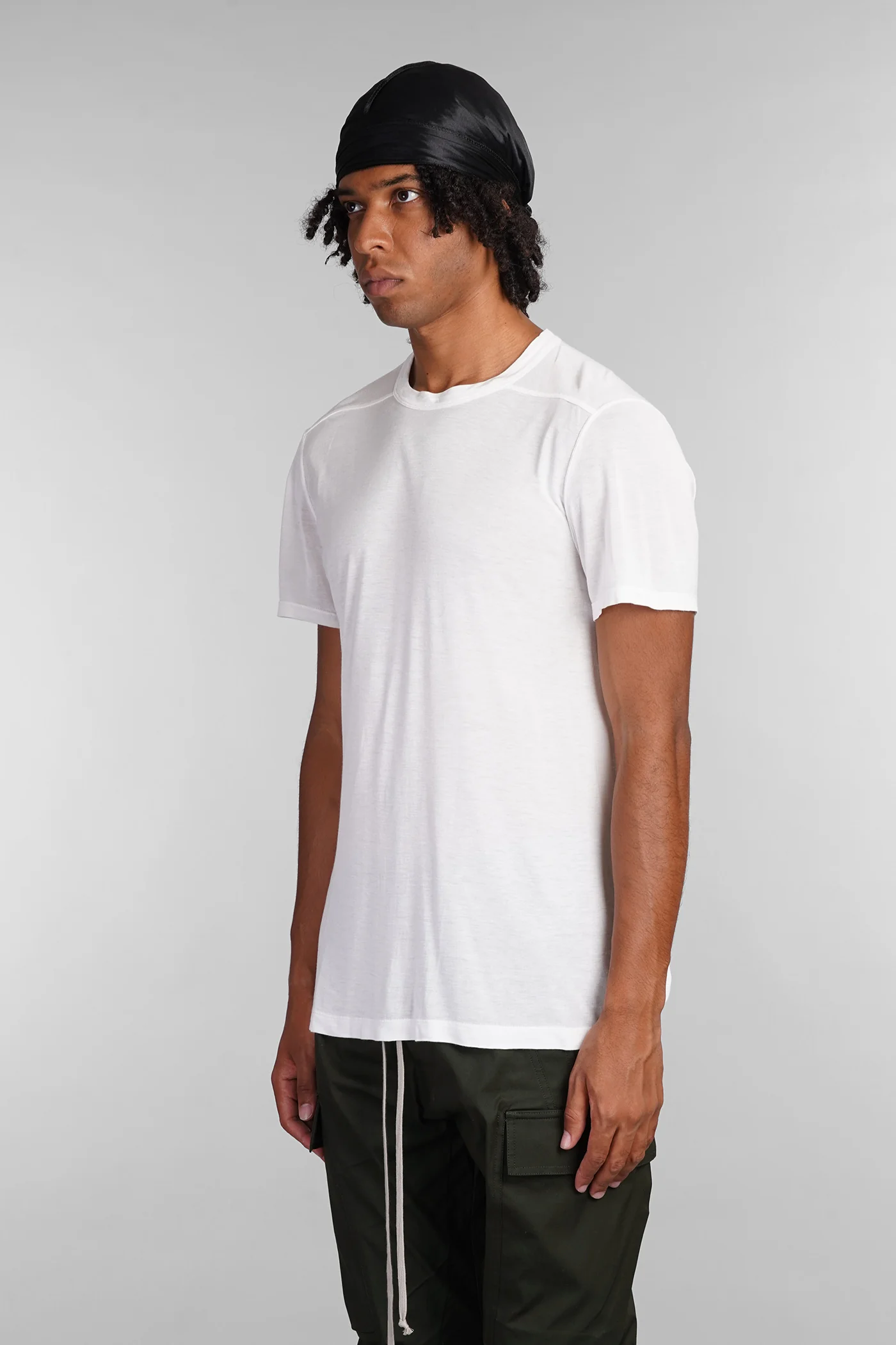 Short level t T-Shirt in white viscose - Image 4