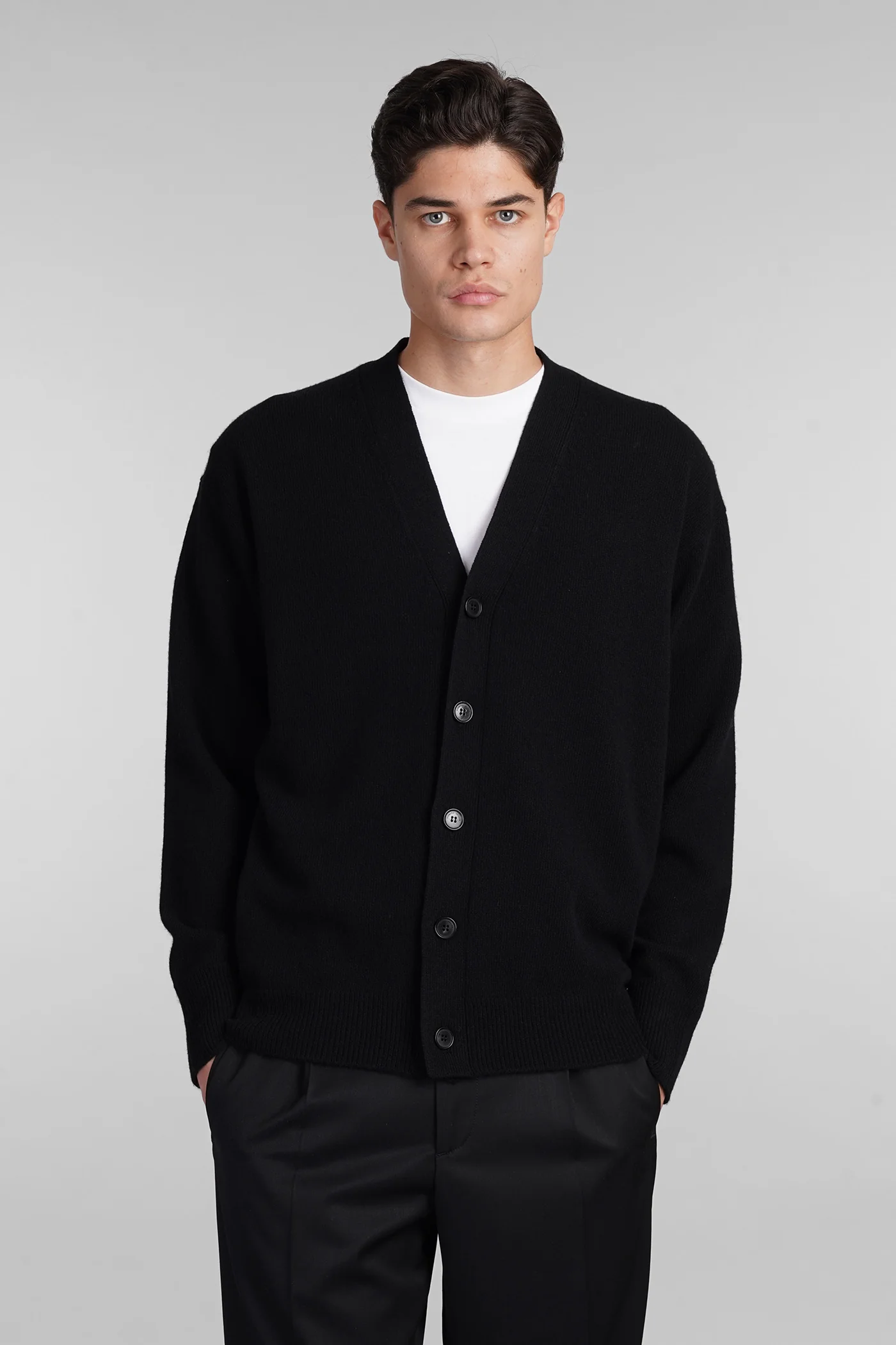 Cardigan in black wool