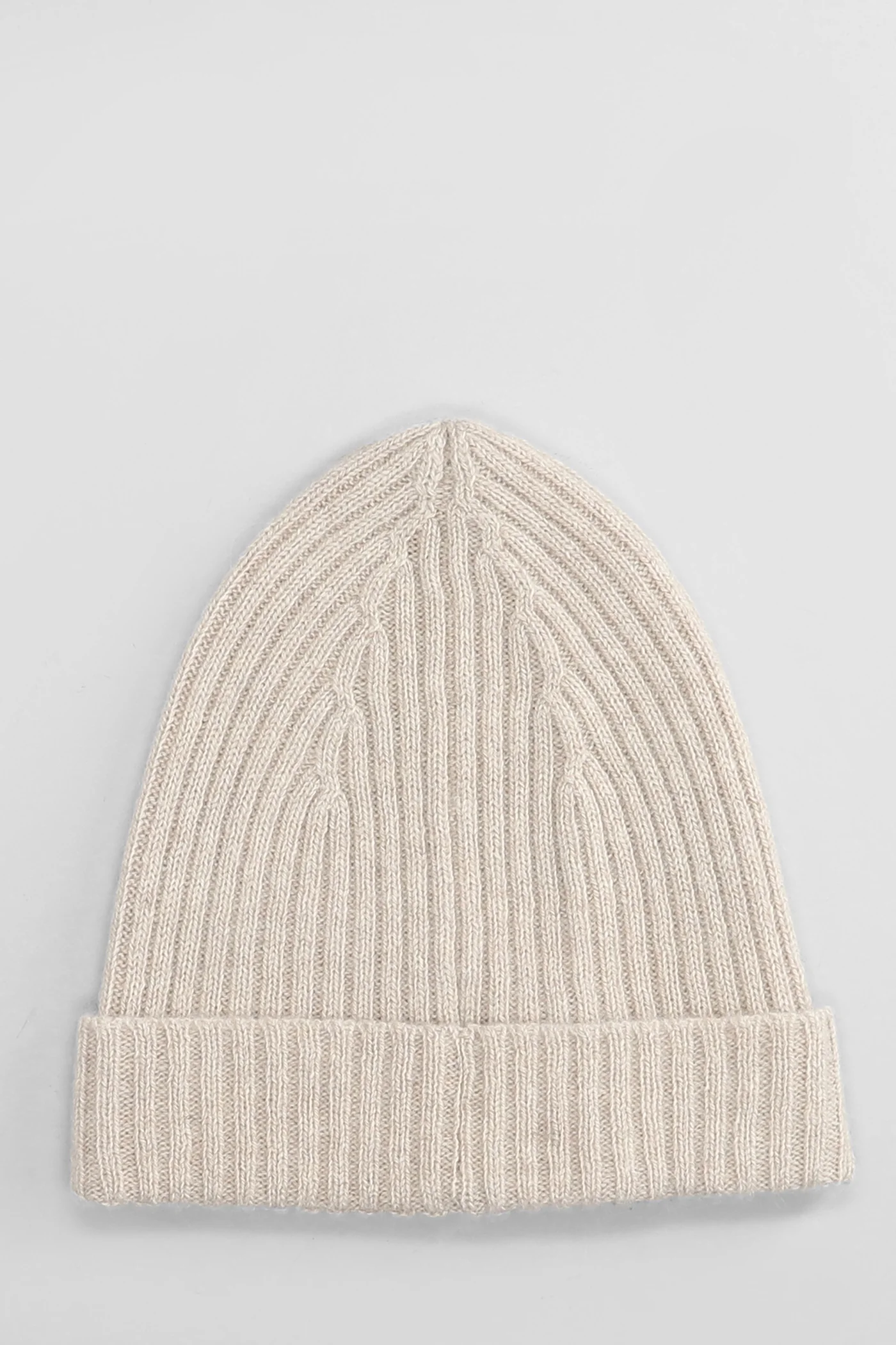 Hats in beige wool - Image 2