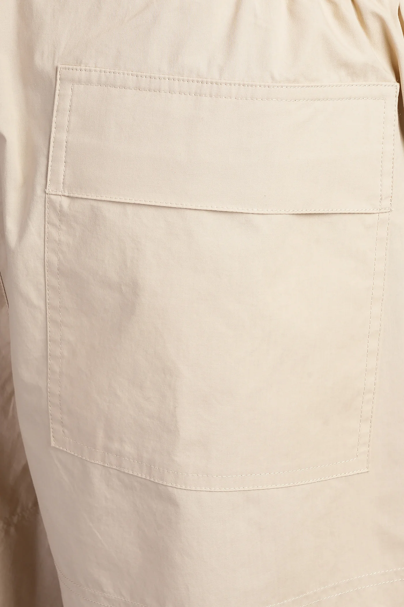 Shorts in beige cotton - Image 5