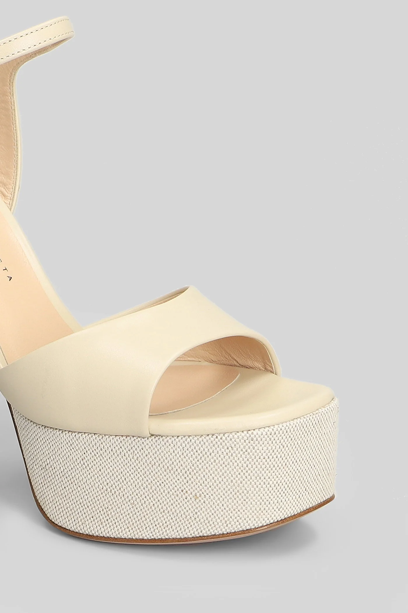 Addis Sandals in beige leather - Image 5