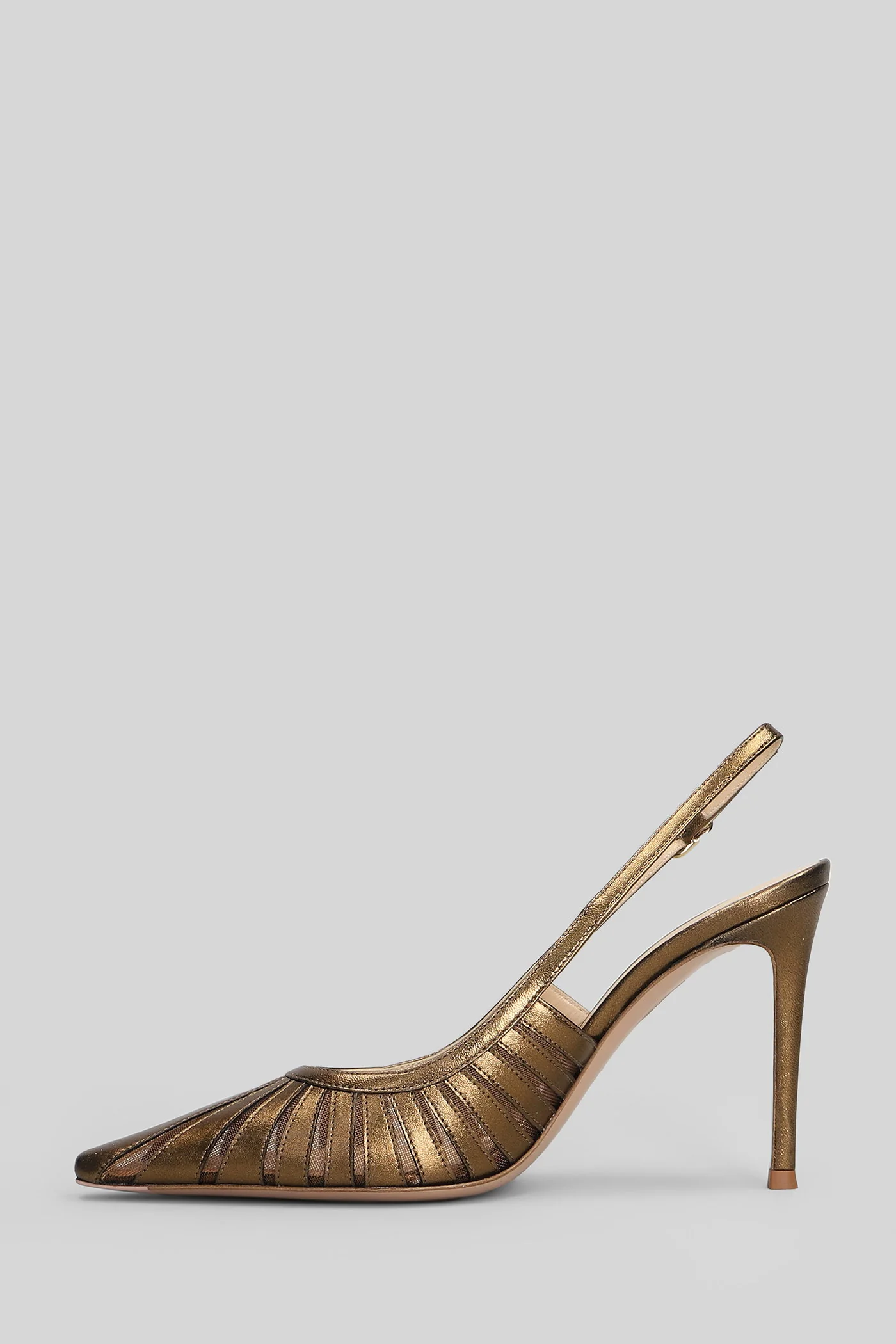 Ade Pumps in bronze leather and fabric - Image 3