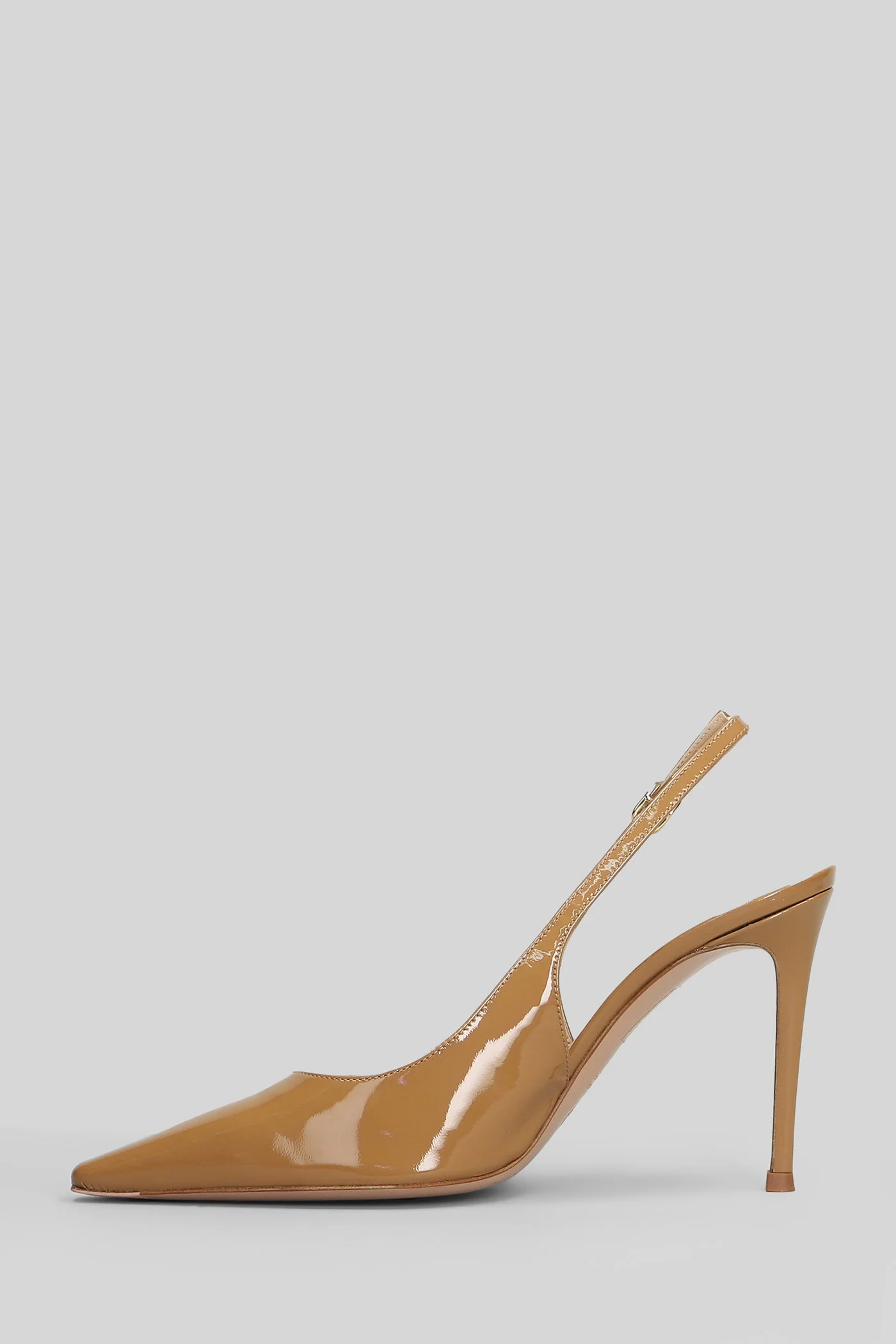 Klept Pumps in Camel patent leather - Image 3