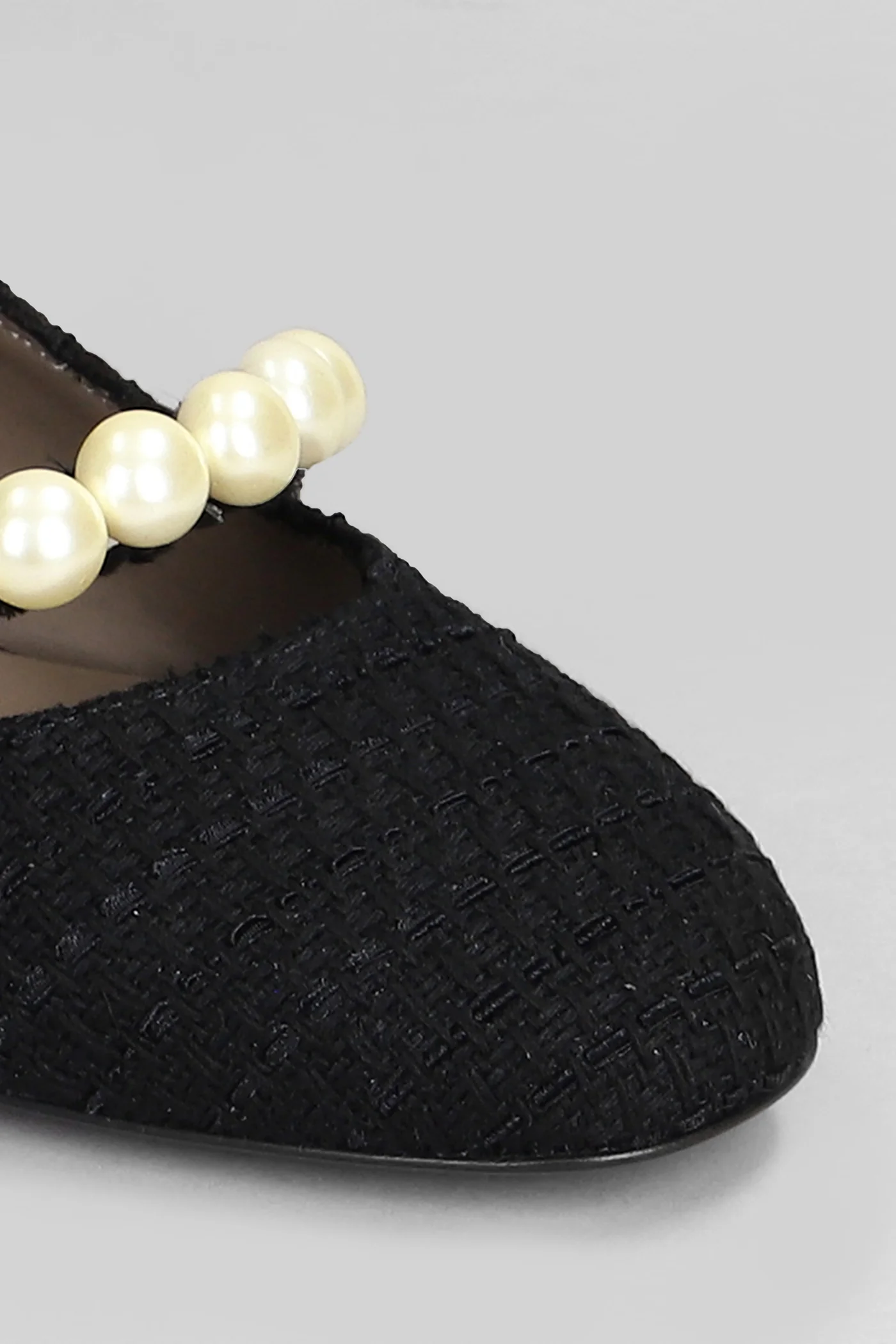 Liana Pumps in black wool - Image 5