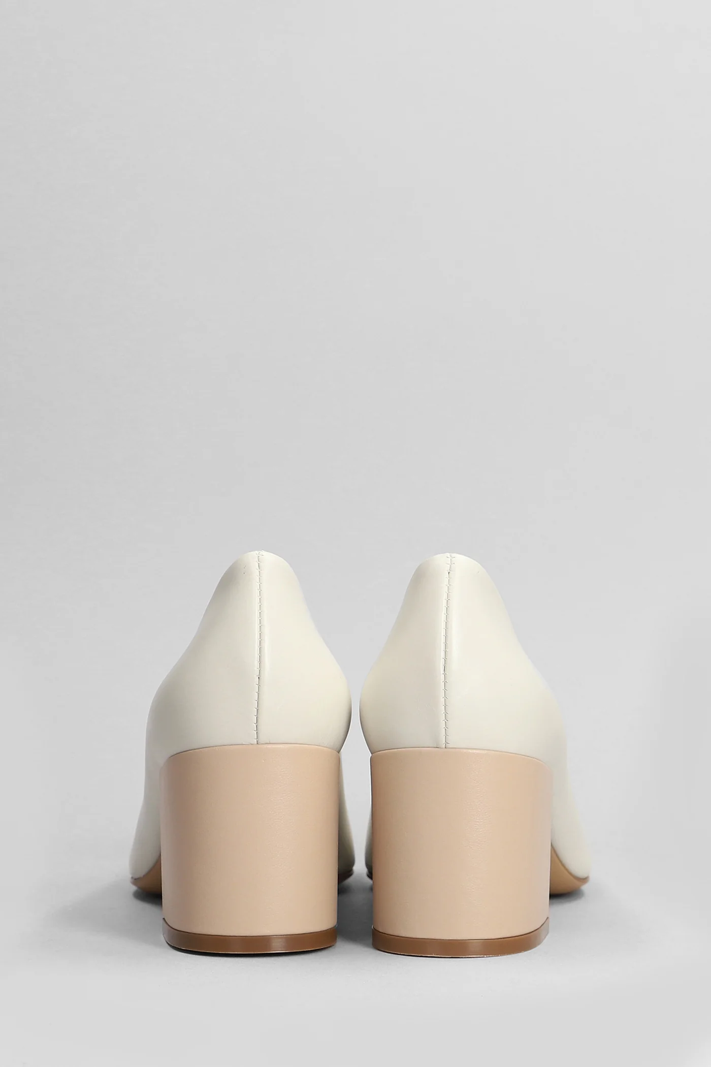Santafe Pumps in beige leather - Image 4