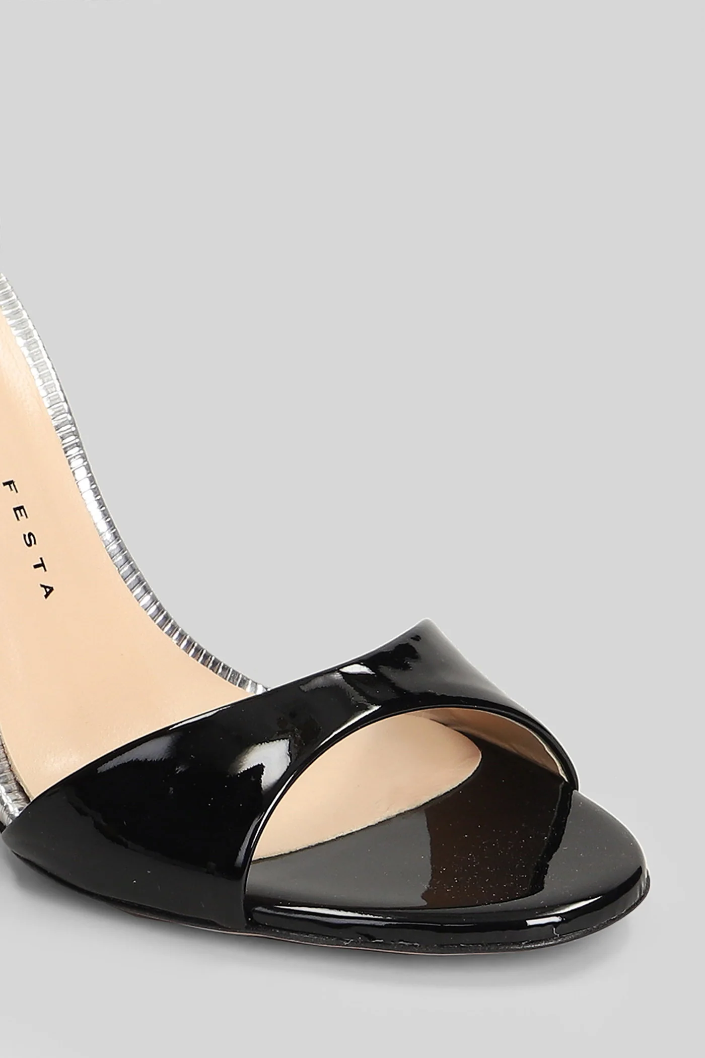 Vitis Sandals in black patent leather - Image 5
