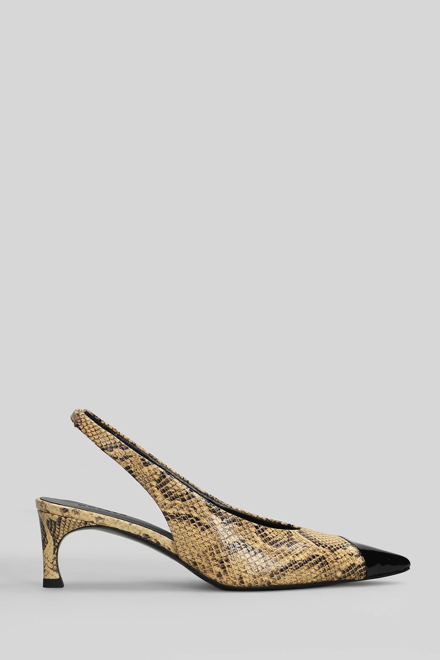 Pumps in yellow leather - Image 31
