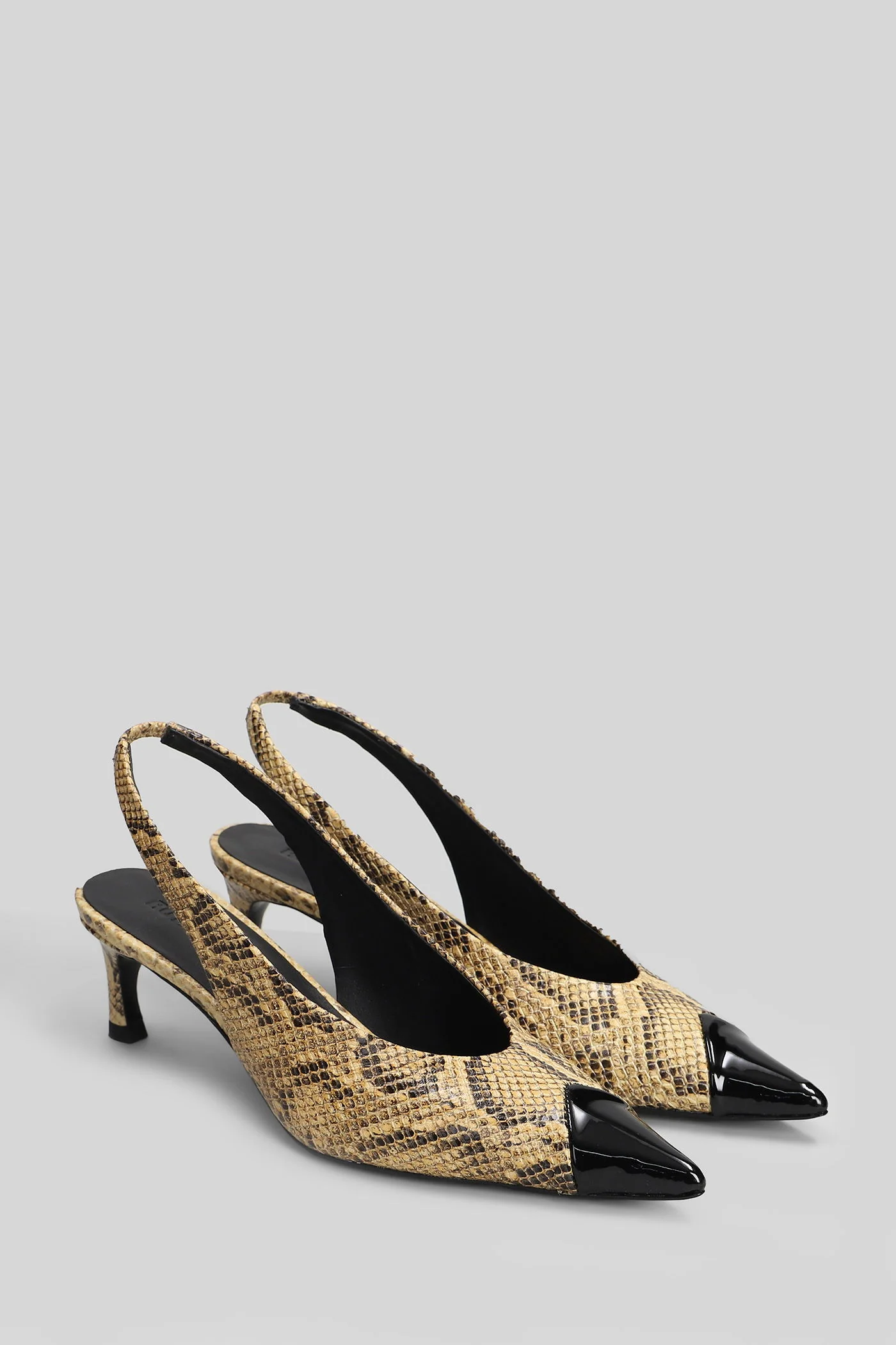 Pumps in yellow leather - Image 32