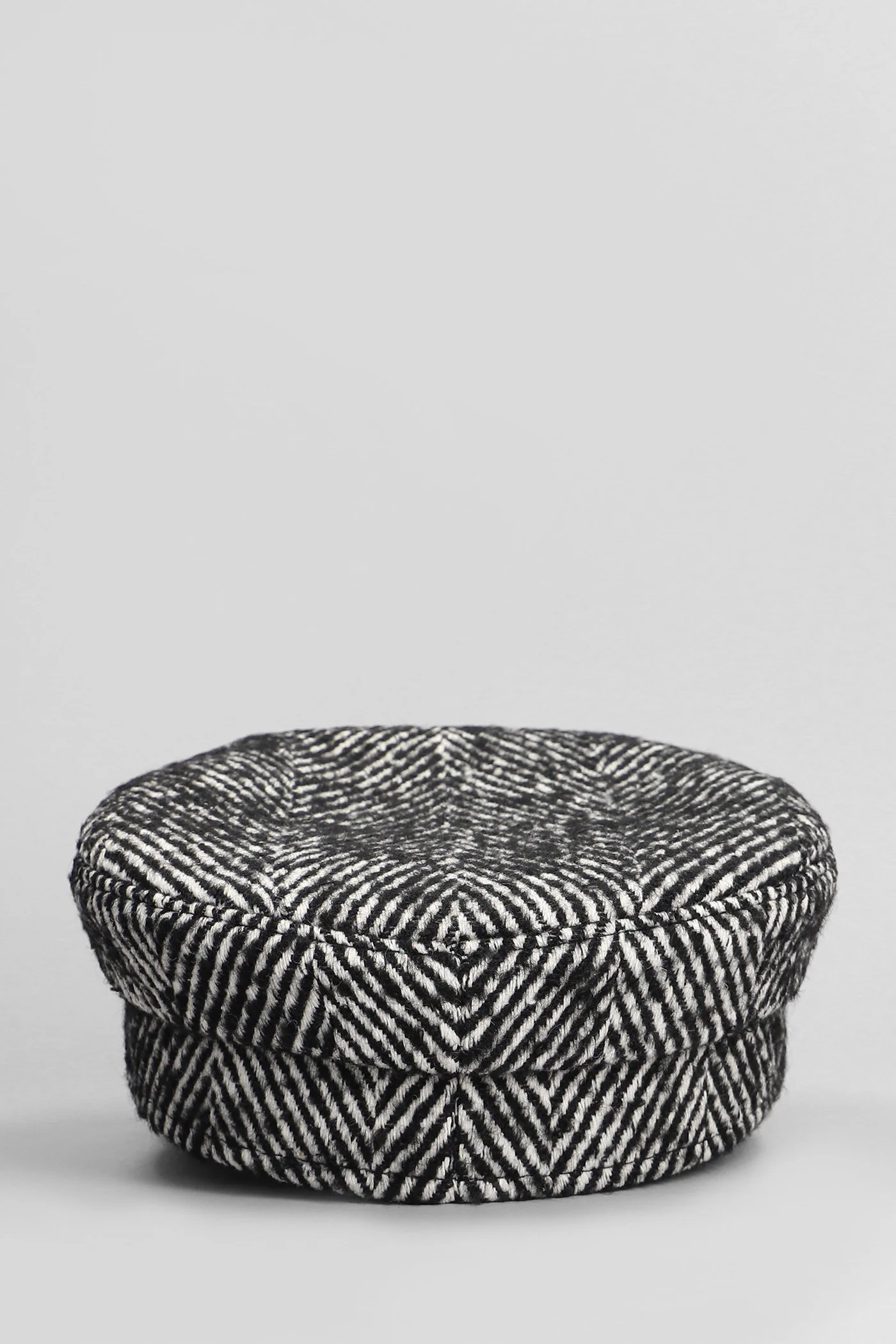 Hats in black polyester - Image 3