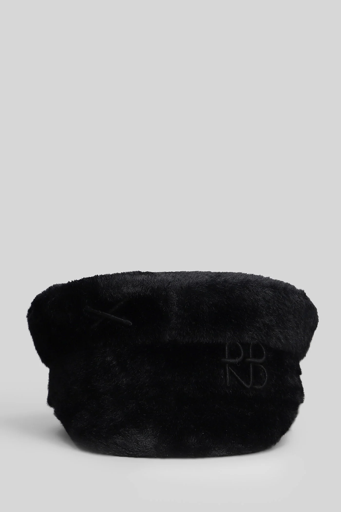 Hats in black polyester