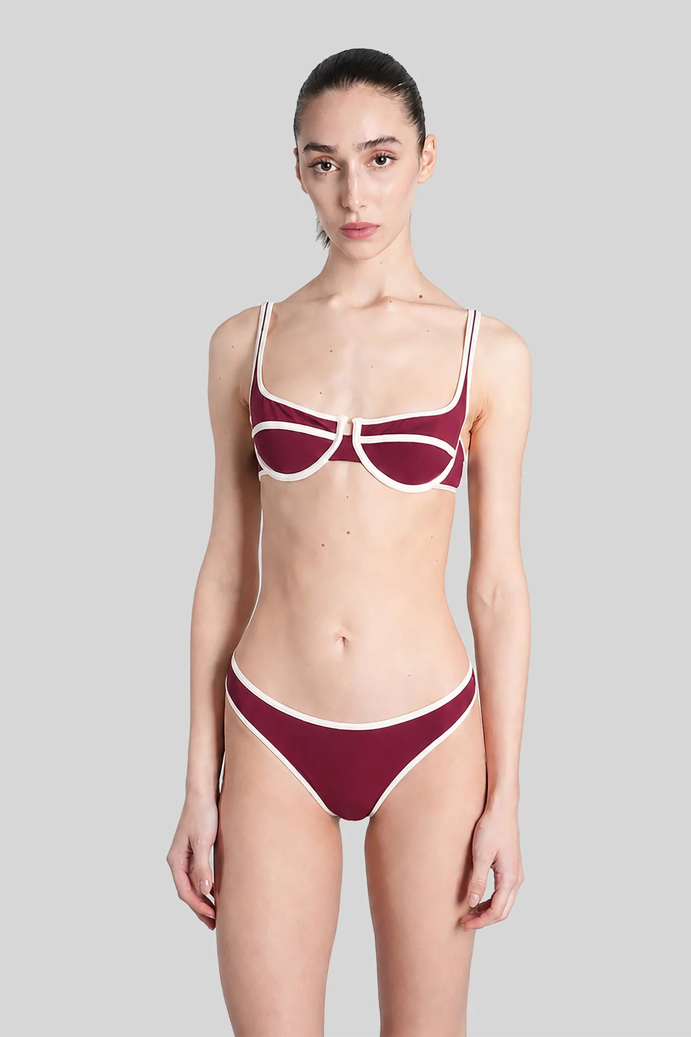 Amira String Beachwear in bordeaux polyamide
