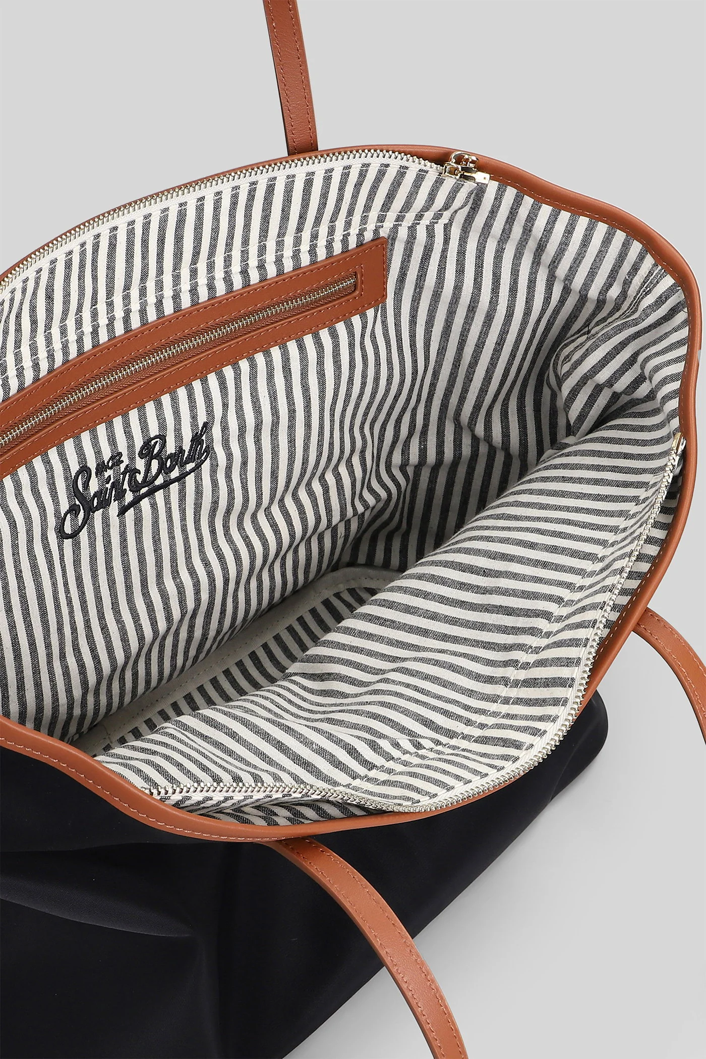 City Bag Nylon Tote in black nylon - Image 4