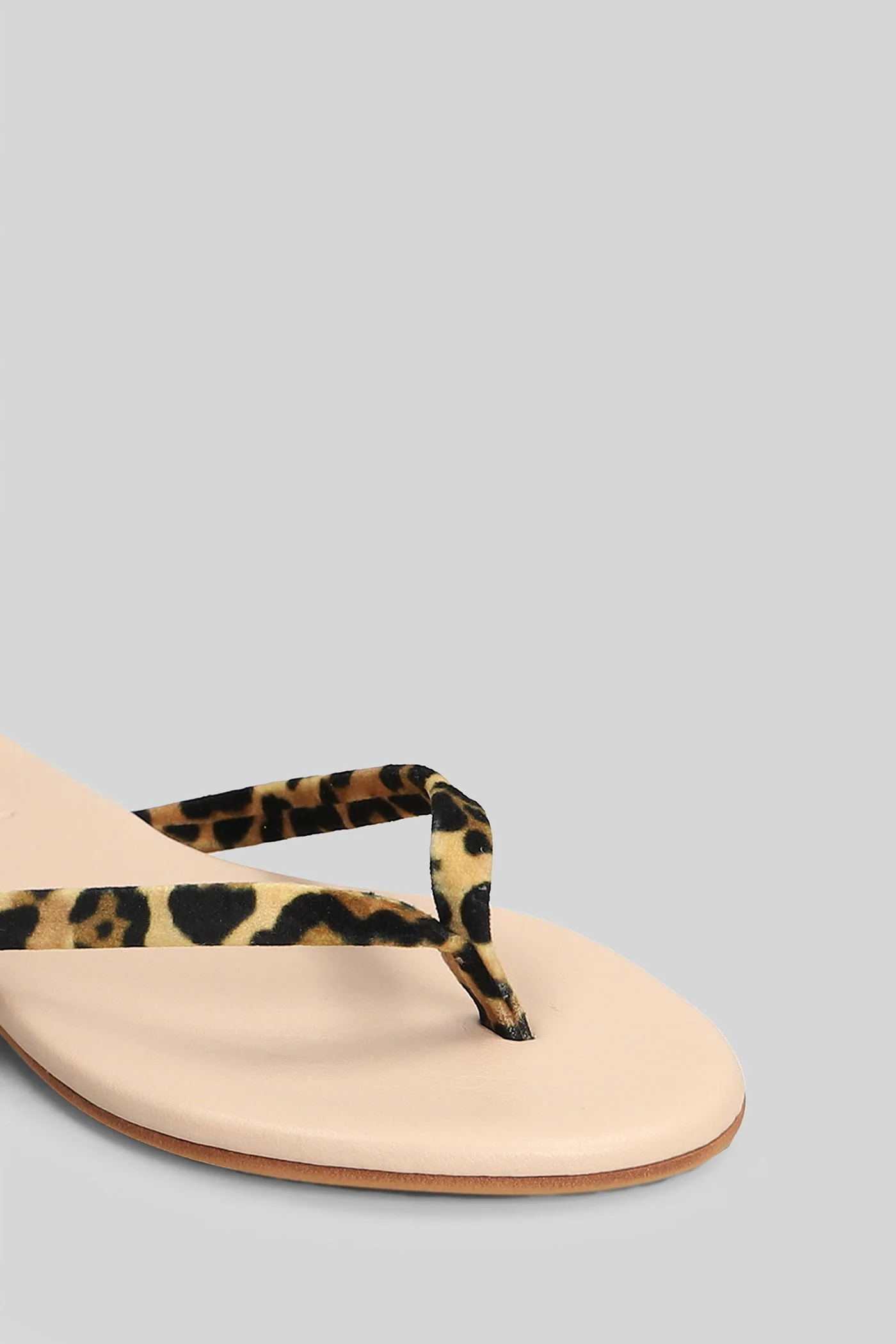 Flip Flop Flat sandal-slipper in Animalier satin - Image 5