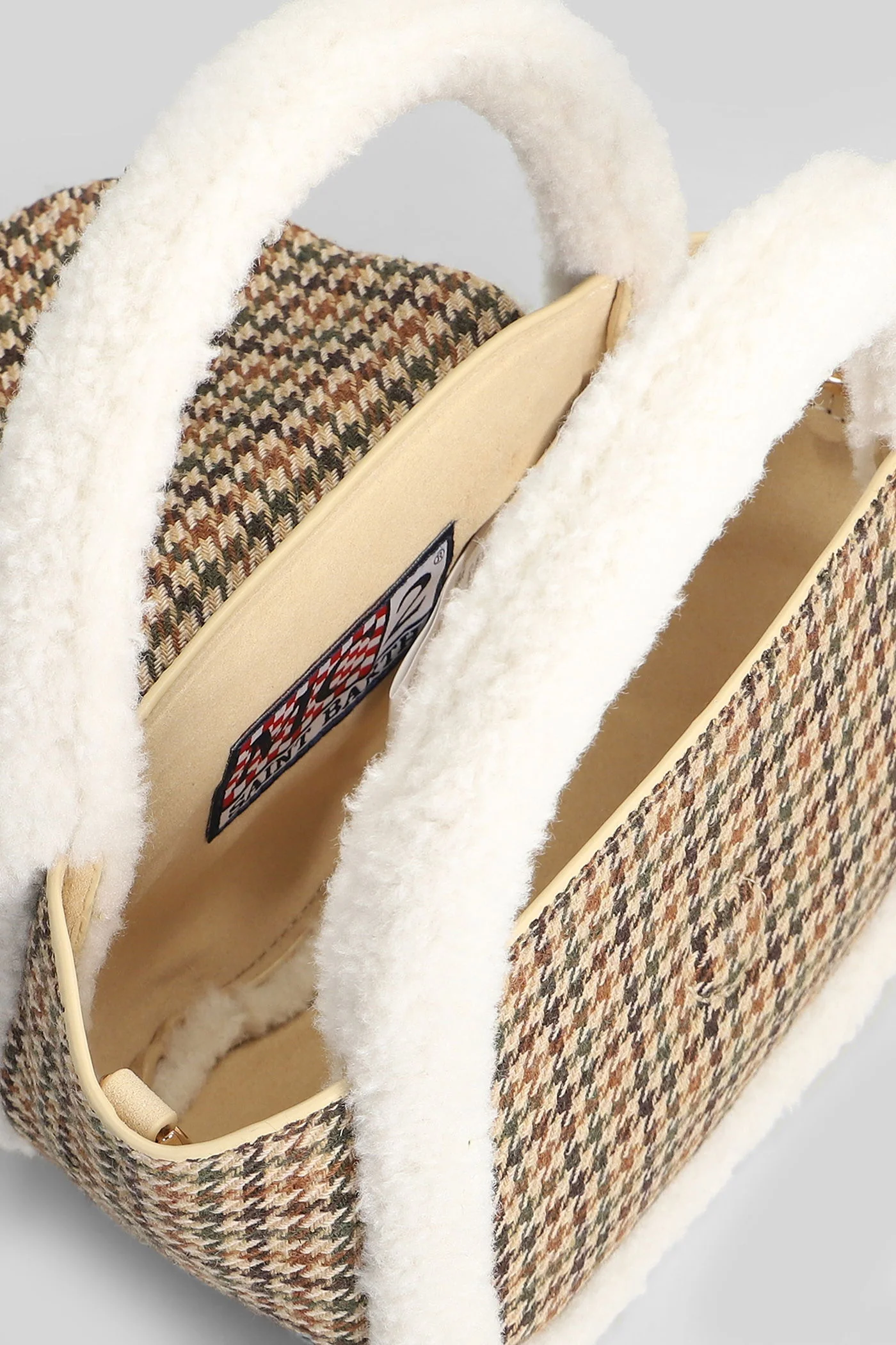 Gilda mutton suede Hand bag in beige wool - Image 4