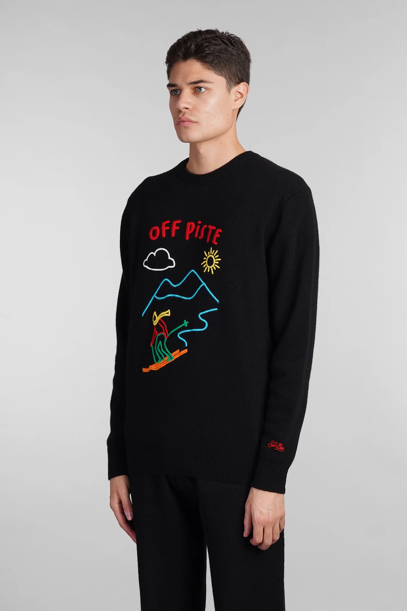 Heron Knitwear in black wool - Image 4
