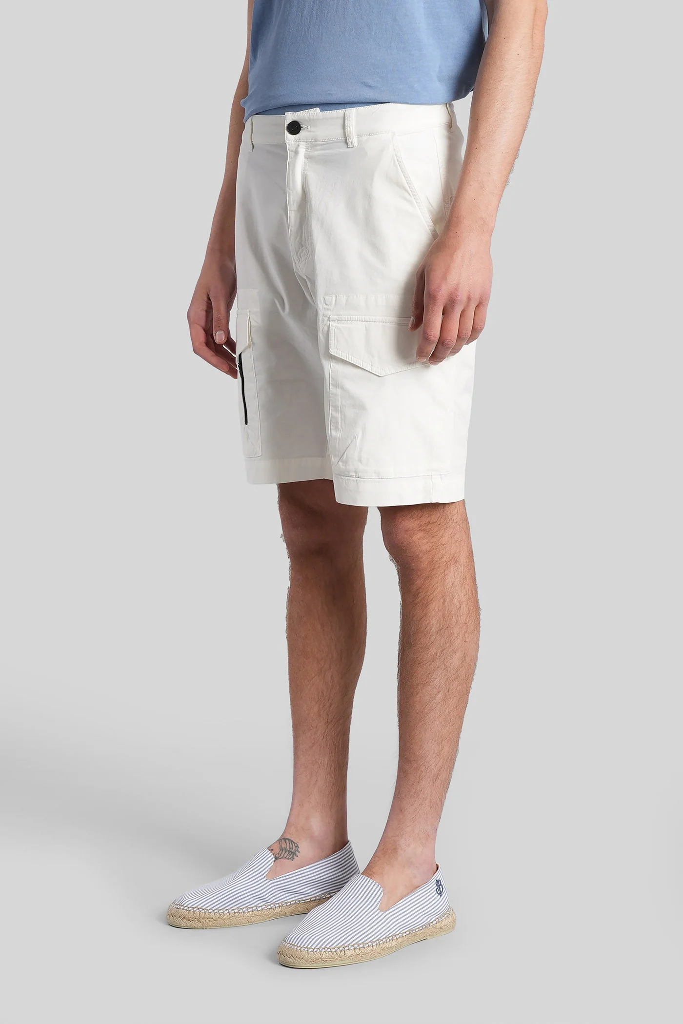 Wake Shorts in white cotton - Image 4