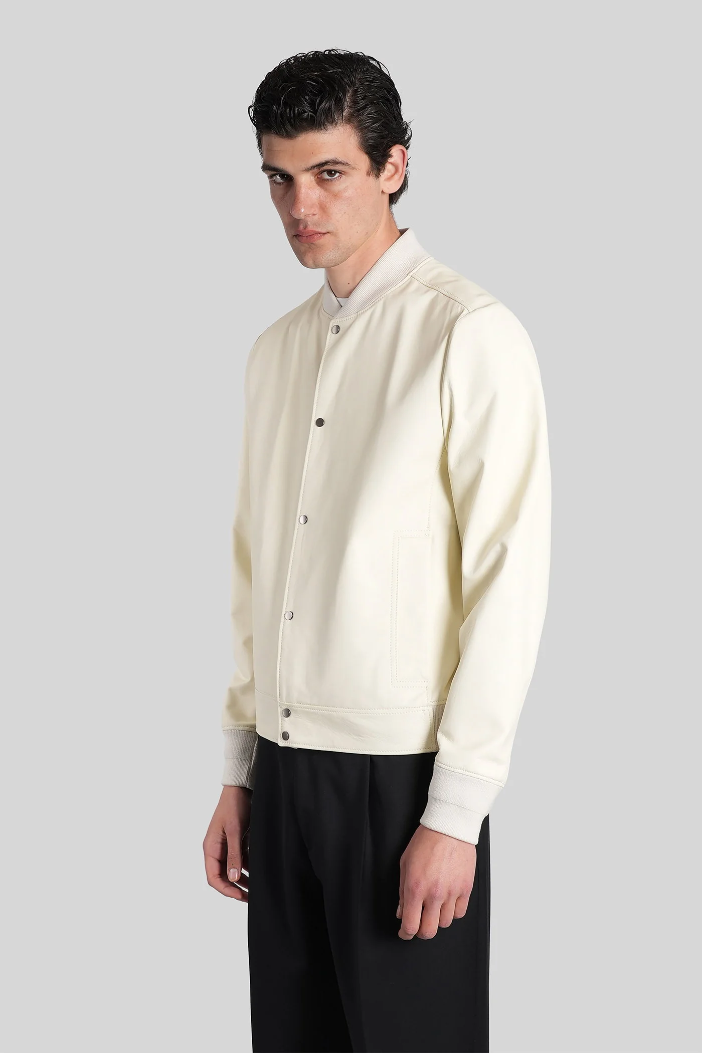 Leather jacket in beige leather - Image 4