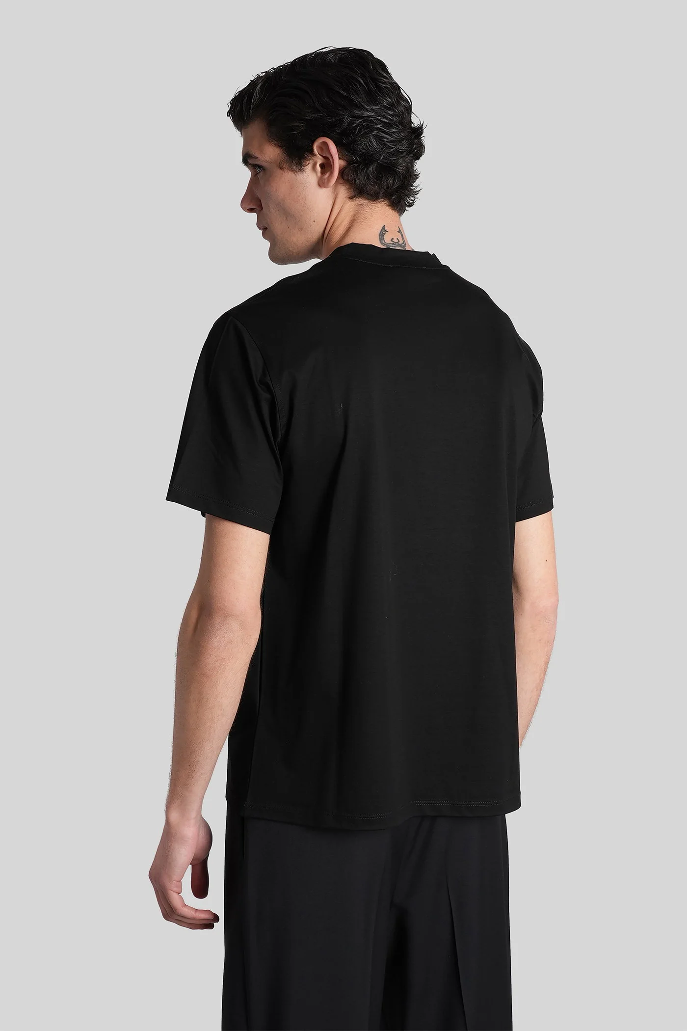 T-Shirt in black cotton - Image 3