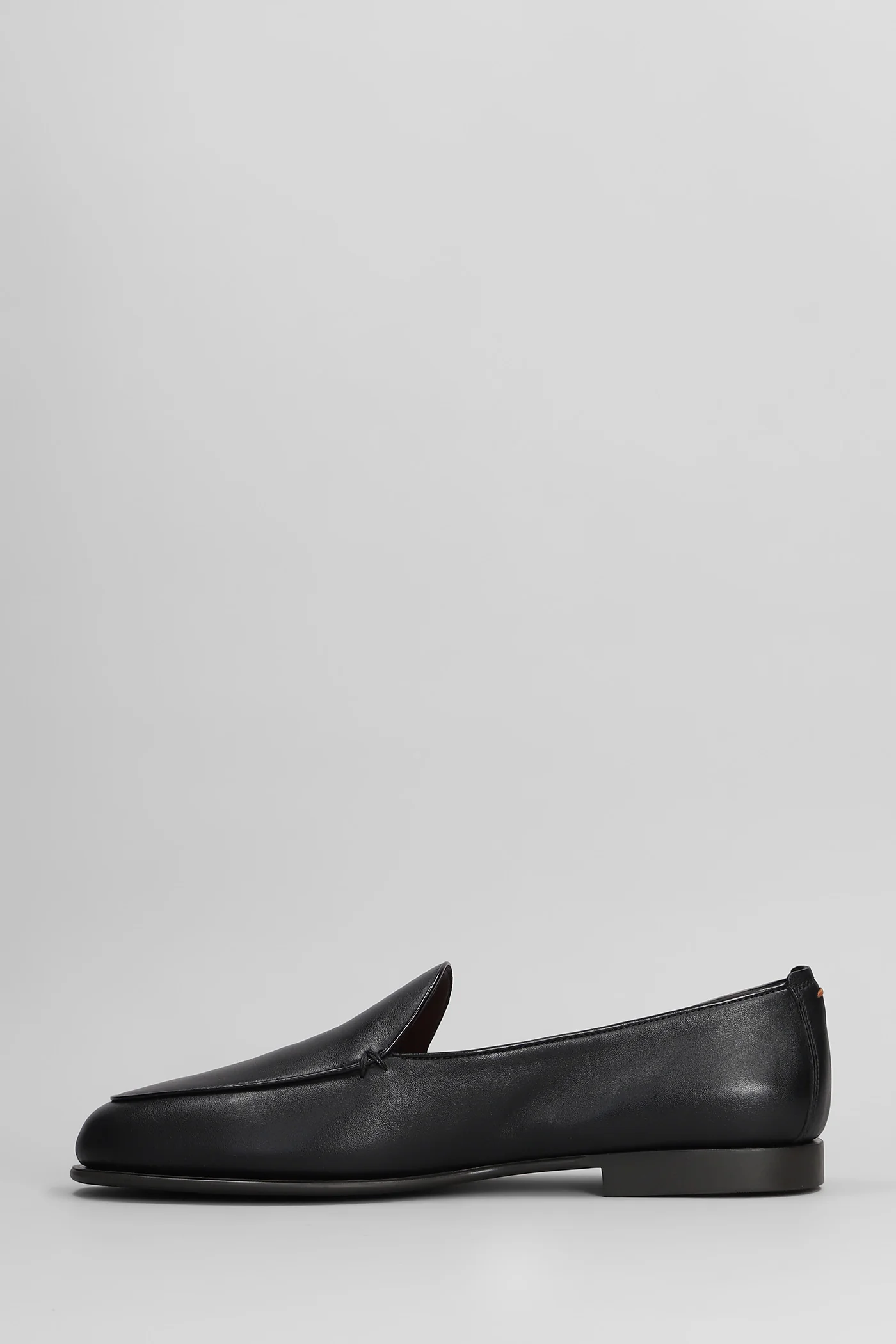 Vibe b Loafers in black leather - Image 3