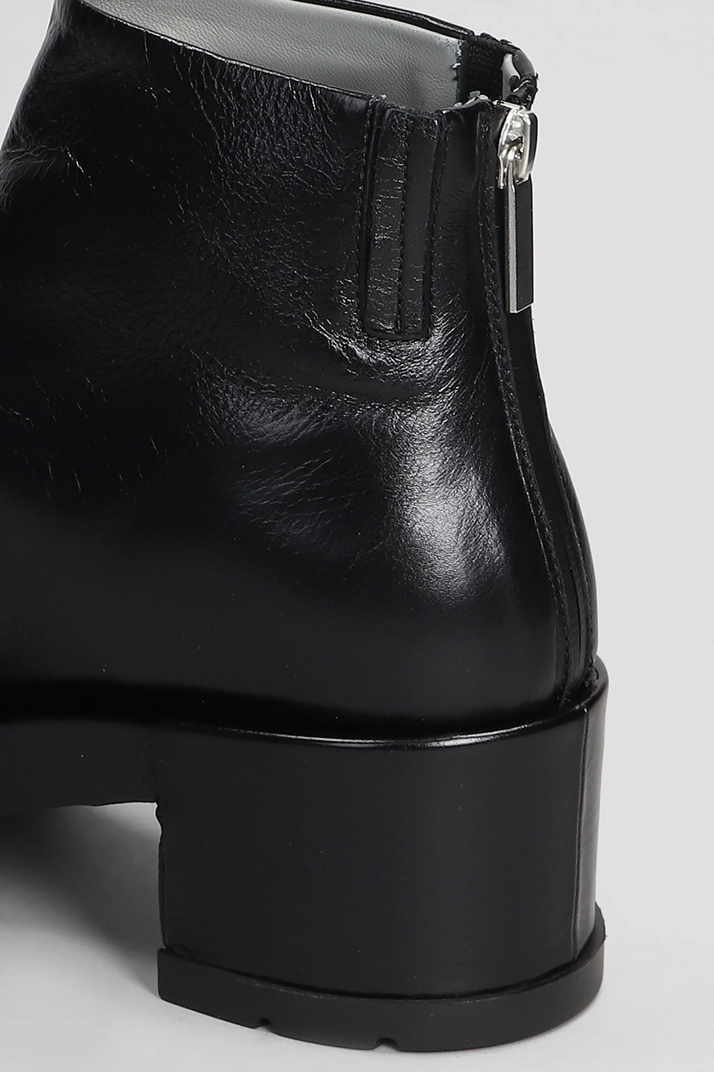 N171 Ankle boots in black leather - Image 5