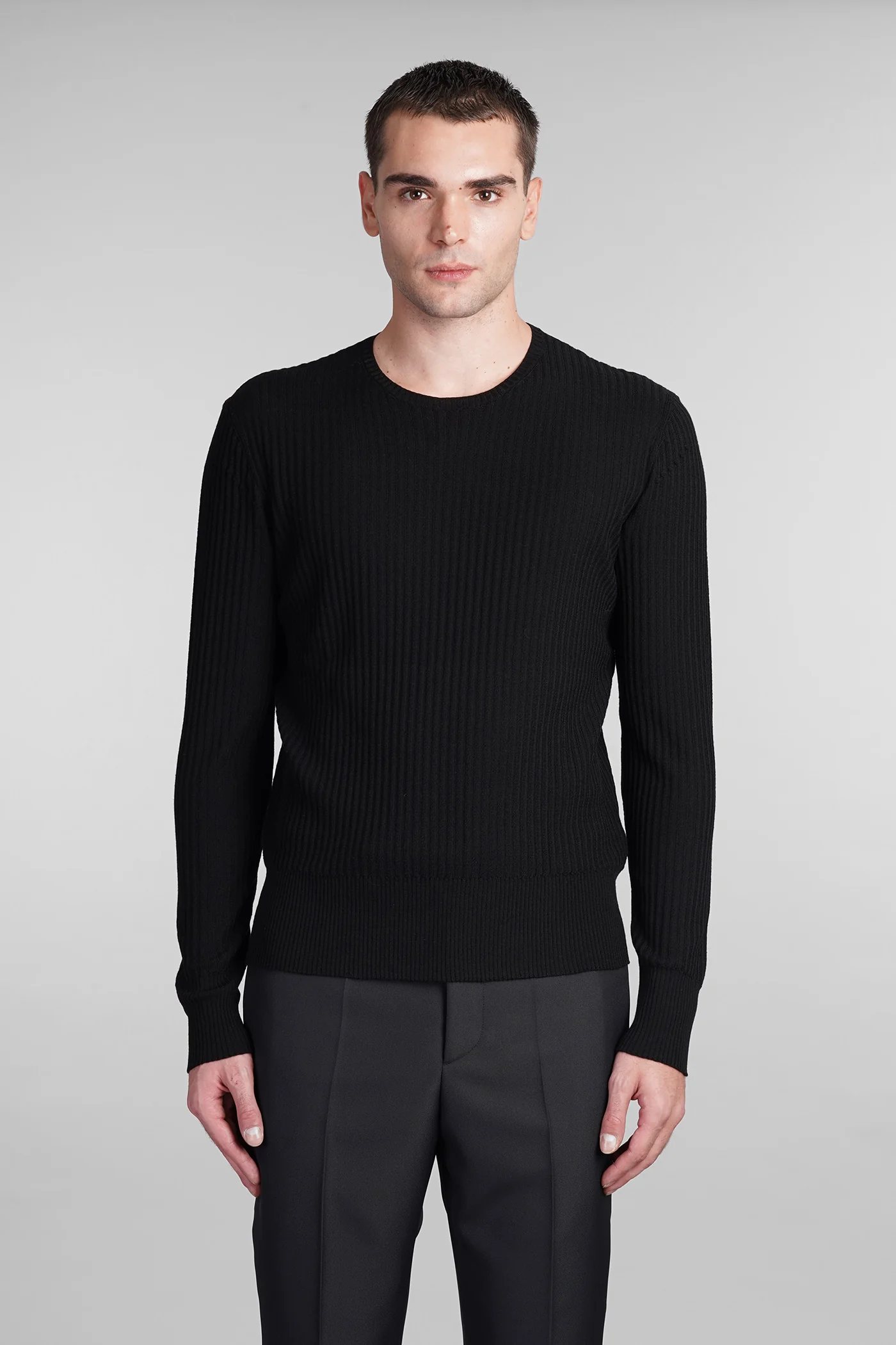N22 Knitwear in black wool