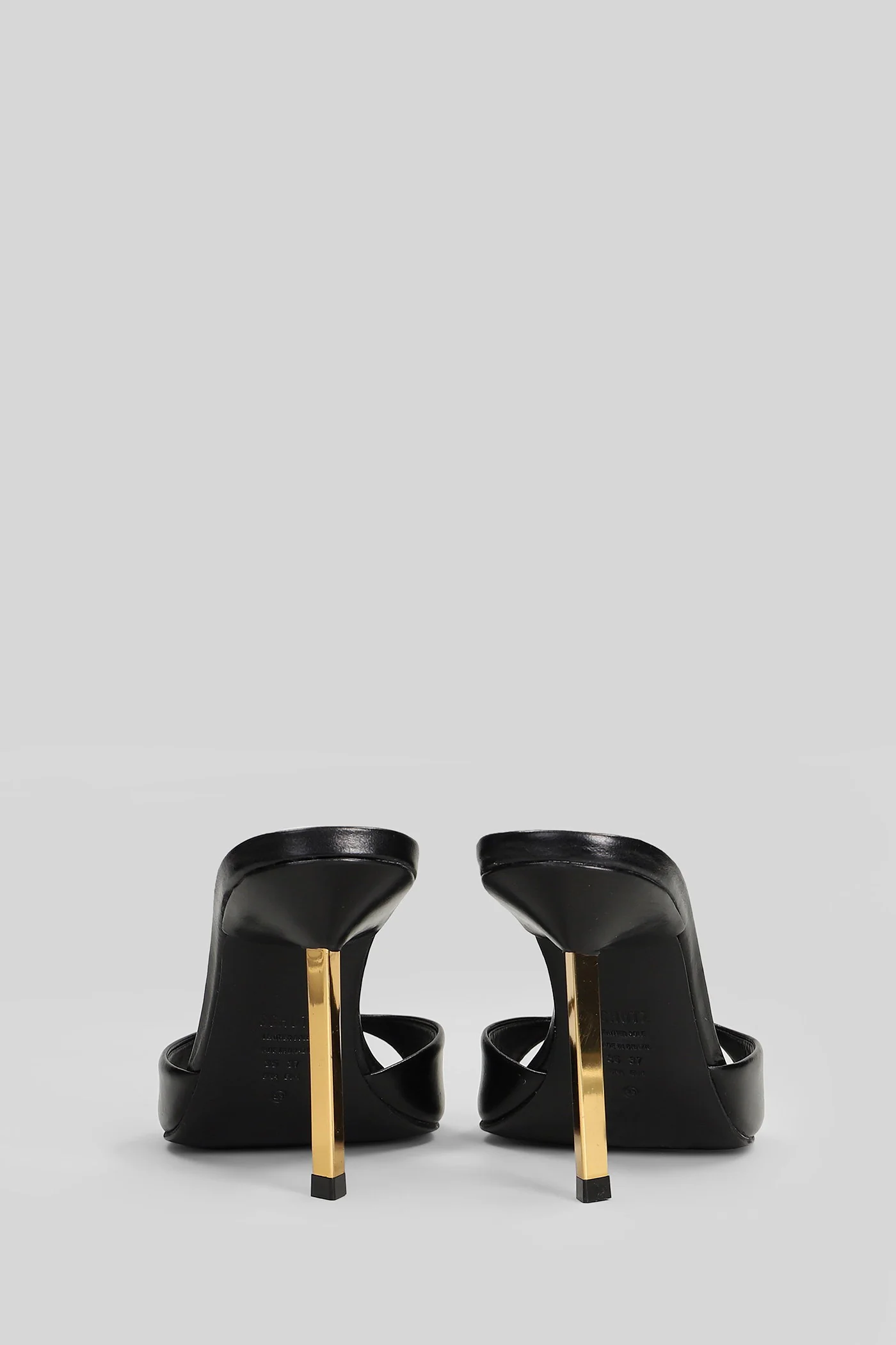 Sandals in black leather - Image 4