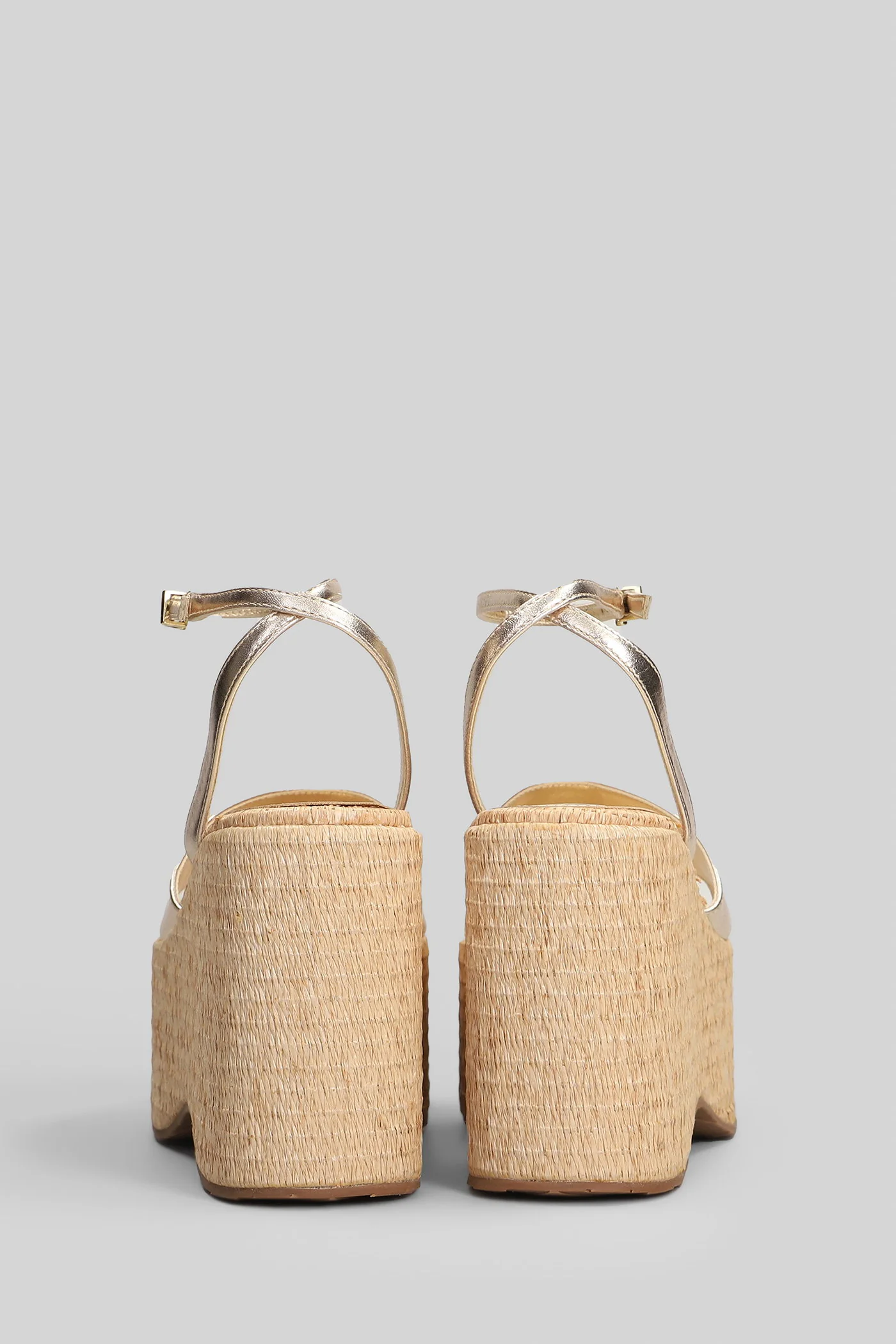 Wedges in gold leather - Image 4
