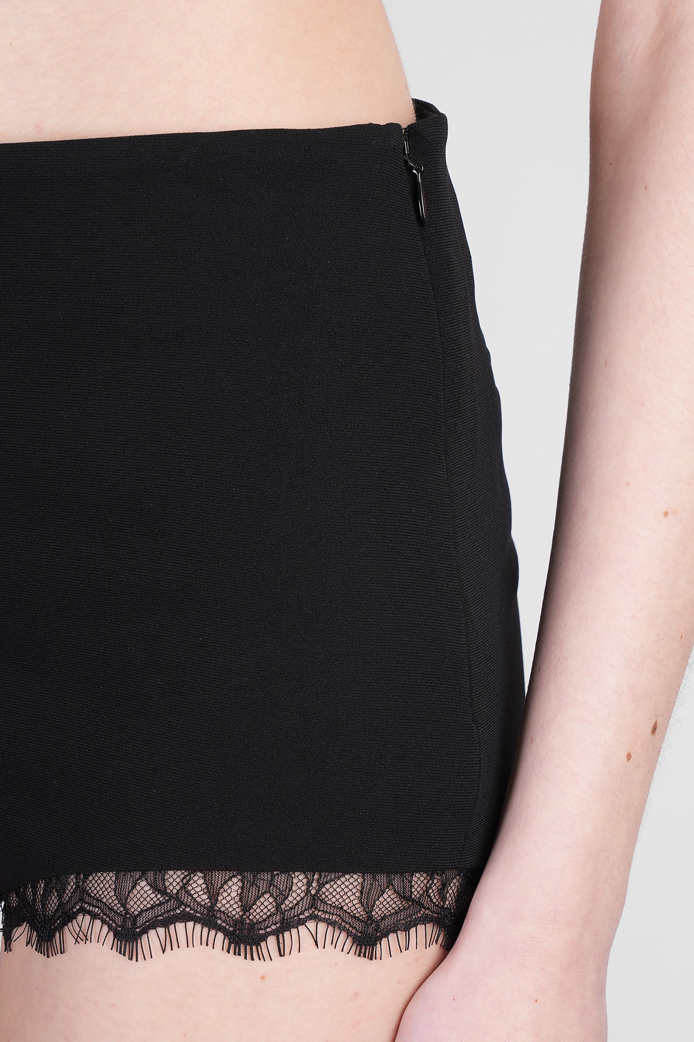 Shorts in black acetate - Image 5