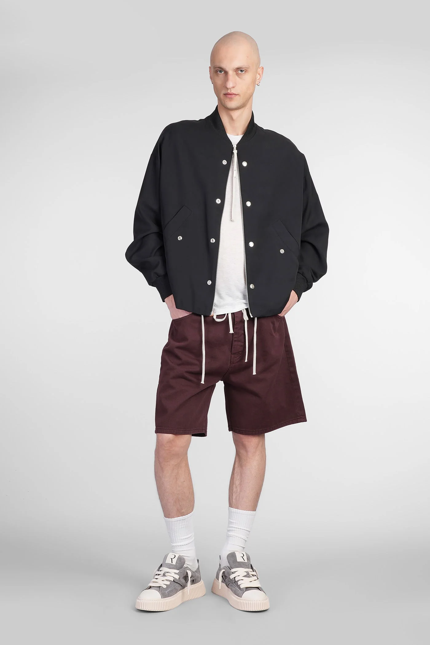 02 bull Shorts in bordeaux denim - Image 2