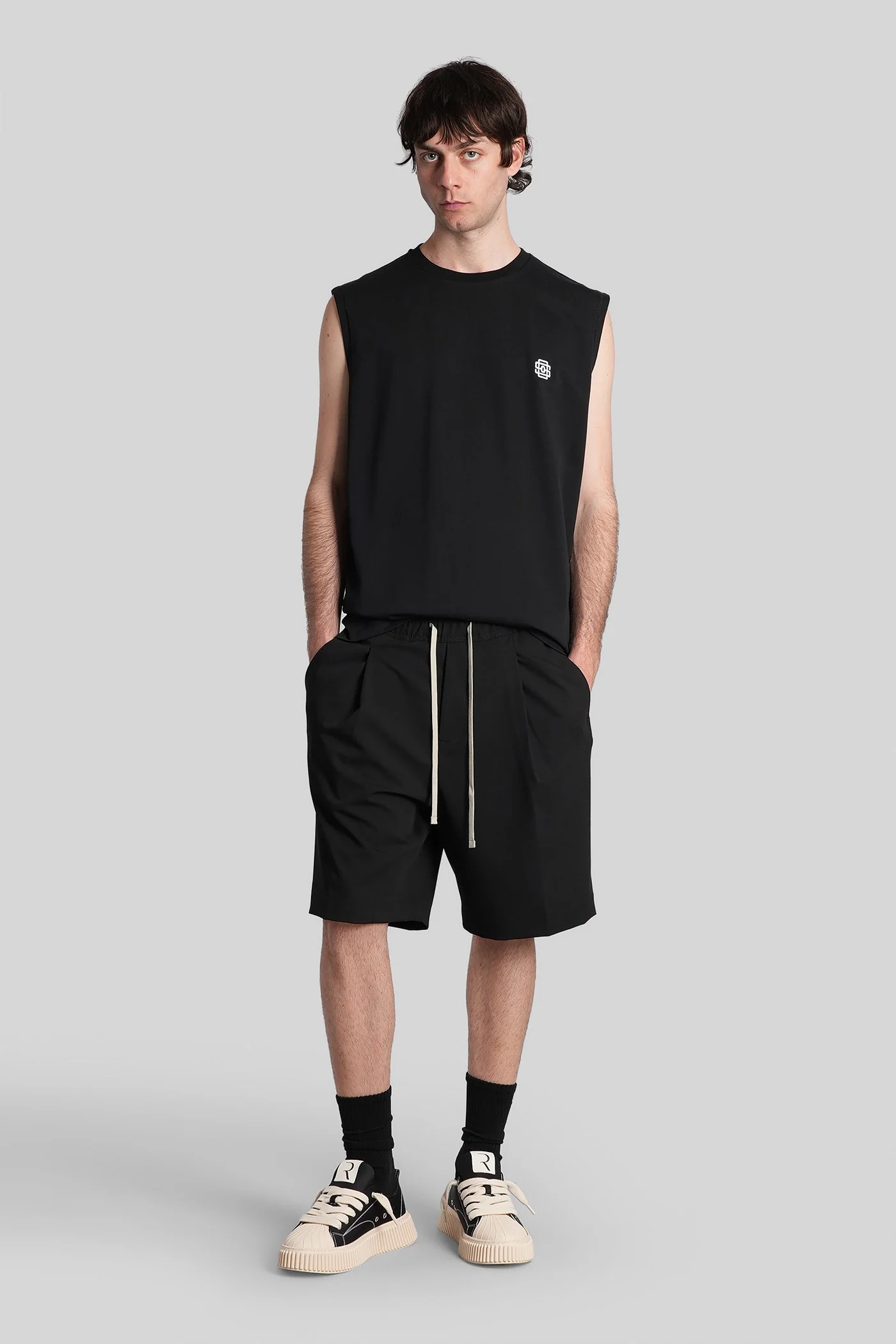 Bays Shorts in black polyester - Image 2