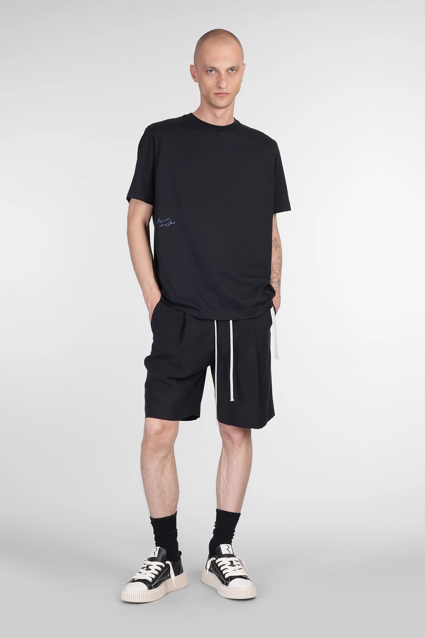 T-Shirt in black cotton - Image 2