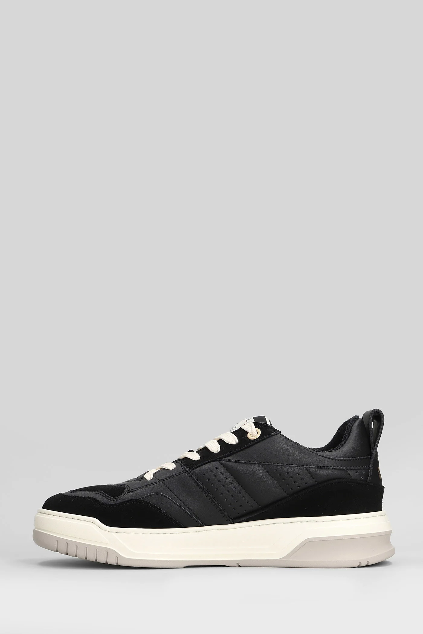 Skater Sneakers in black leather - Image 3