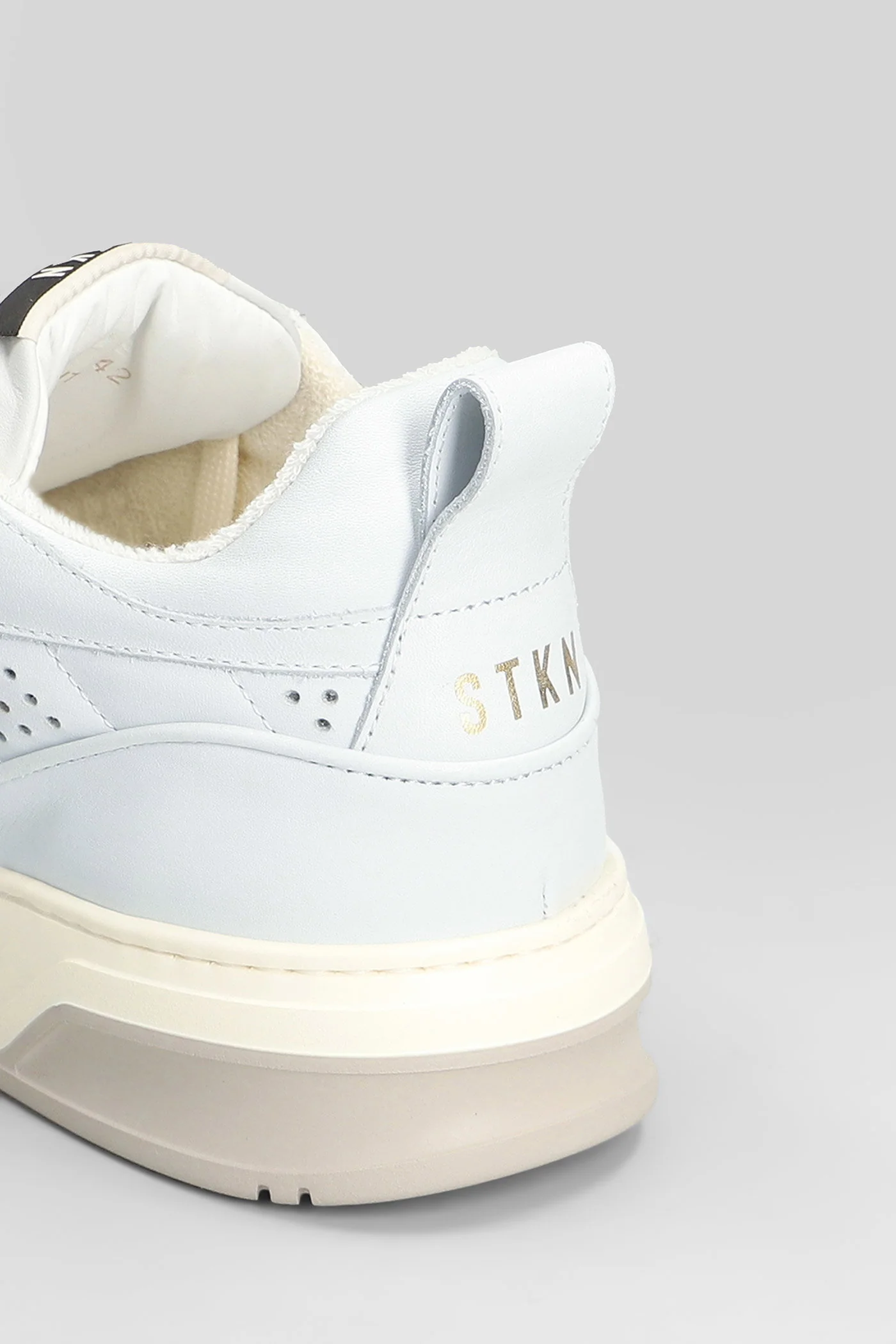 Skater Sneakers in cyan leather - Image 5