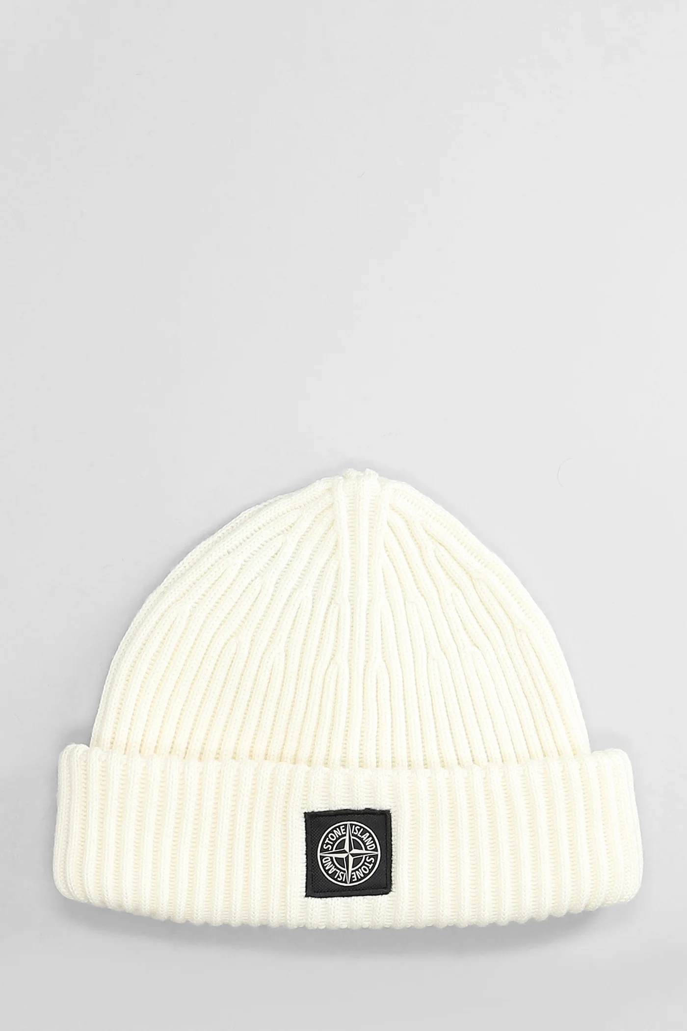 Hats in beige wool