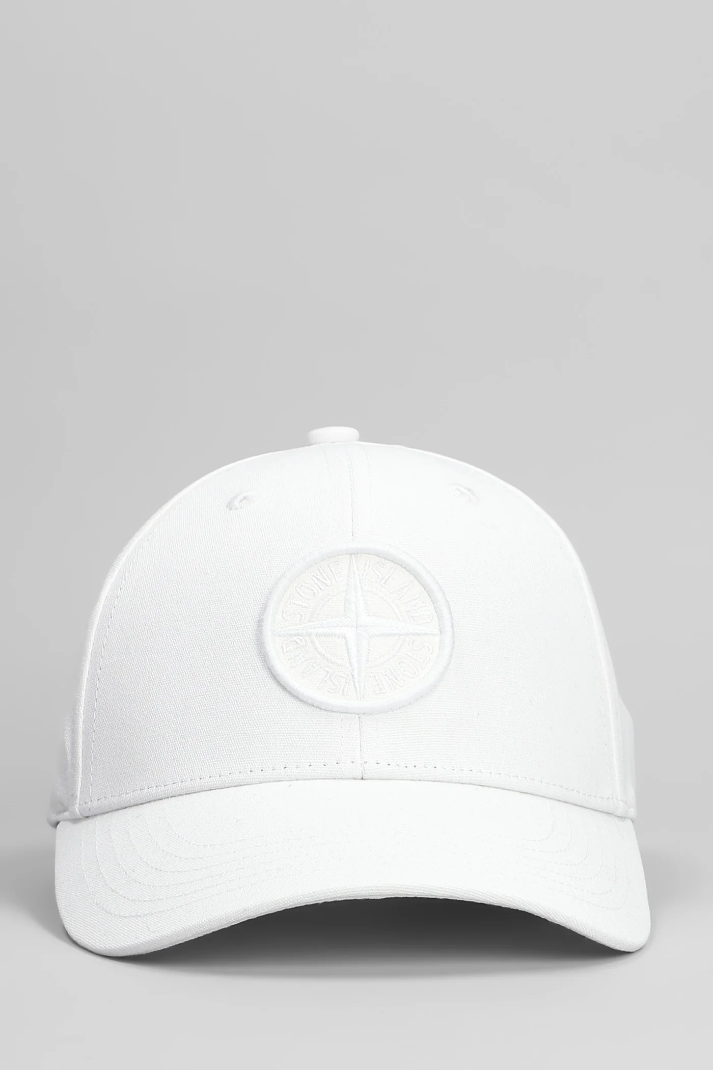 Hats in white cotton
