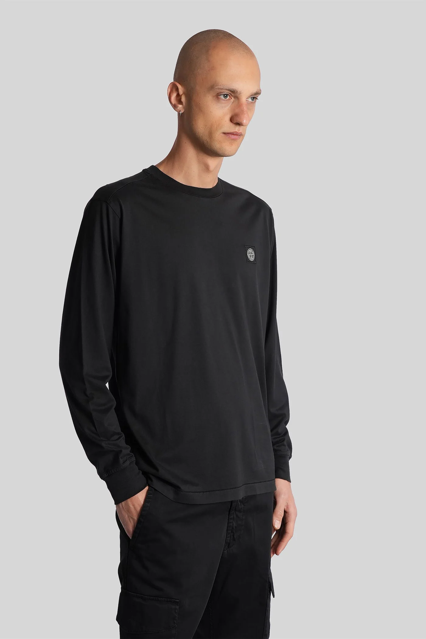 in black cotton - Image 4