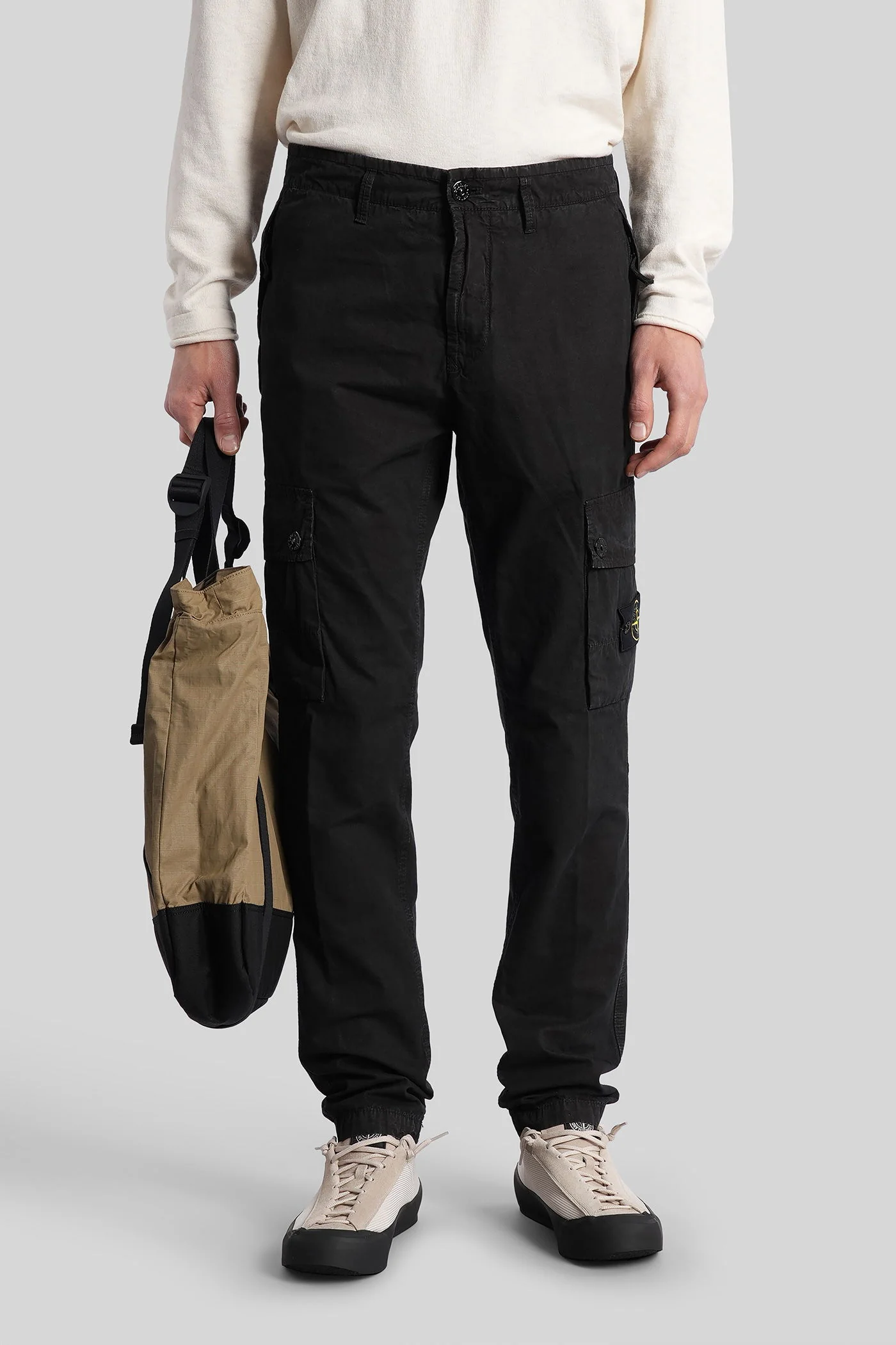 Pants in black cotton
