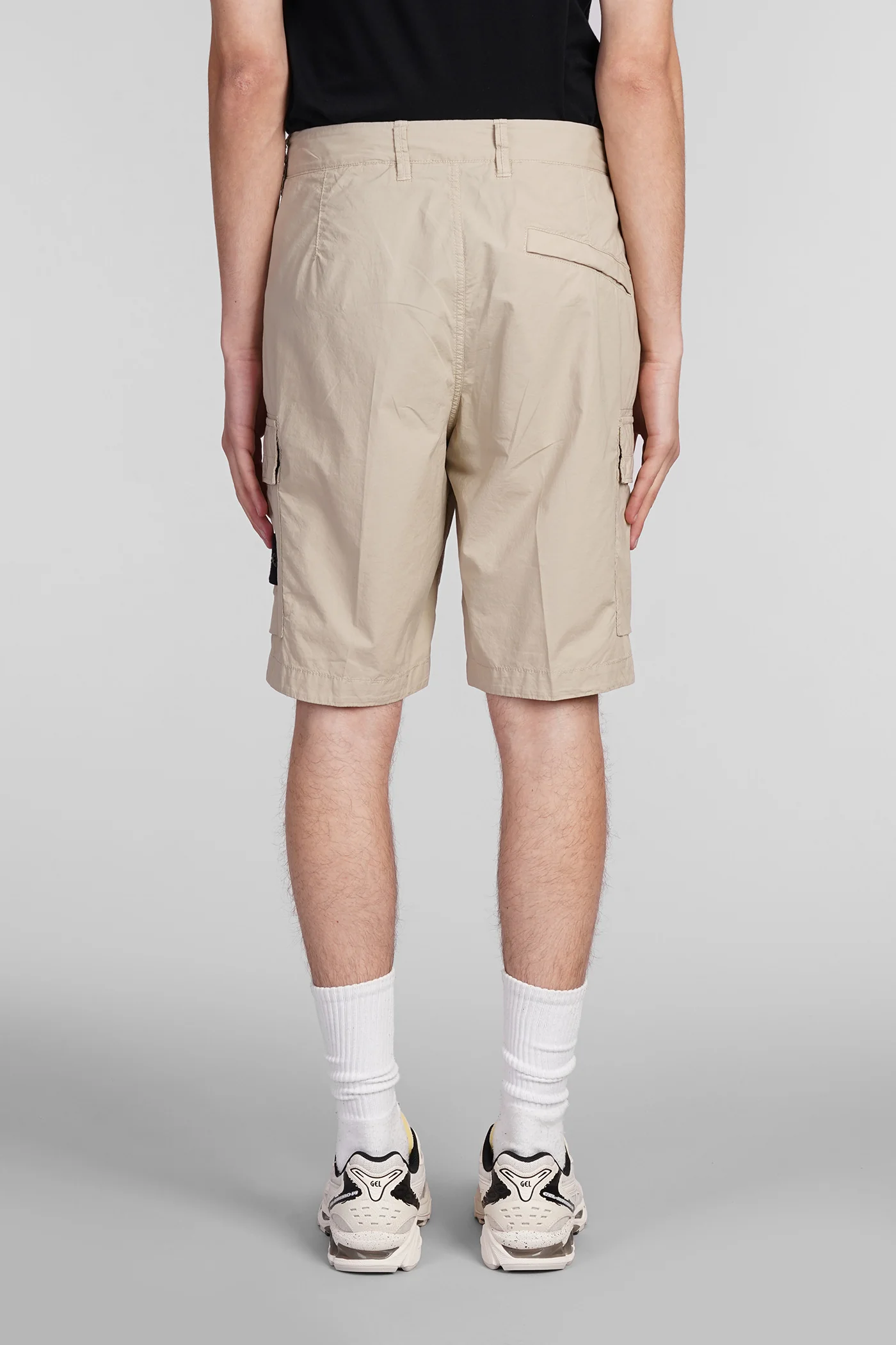 Shorts in beige cotton - Image 3
